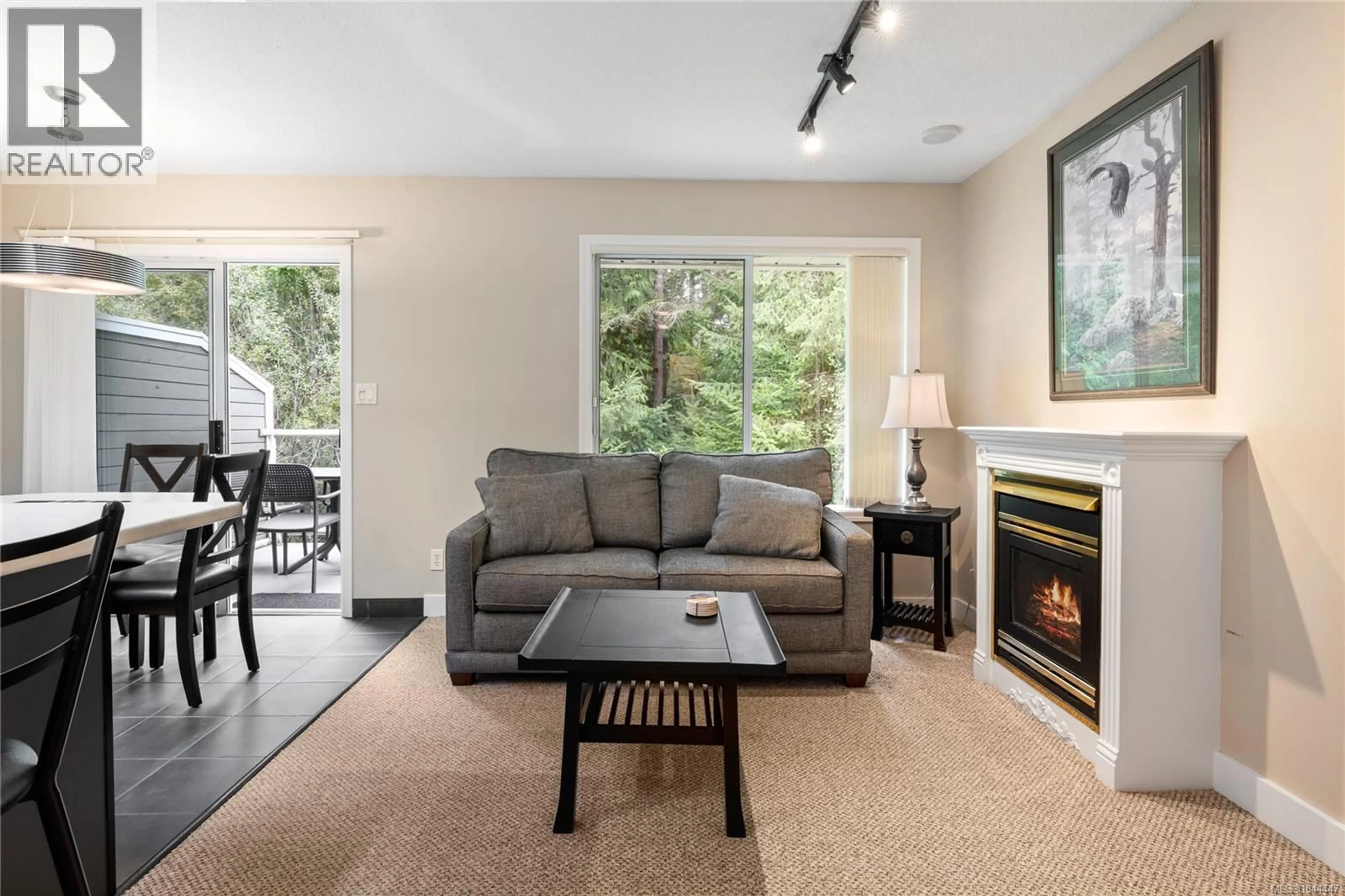 Living room with furniture, unknown for 76 - 1135 RESORT DRIVE, Parksville British Columbia V9P2T6