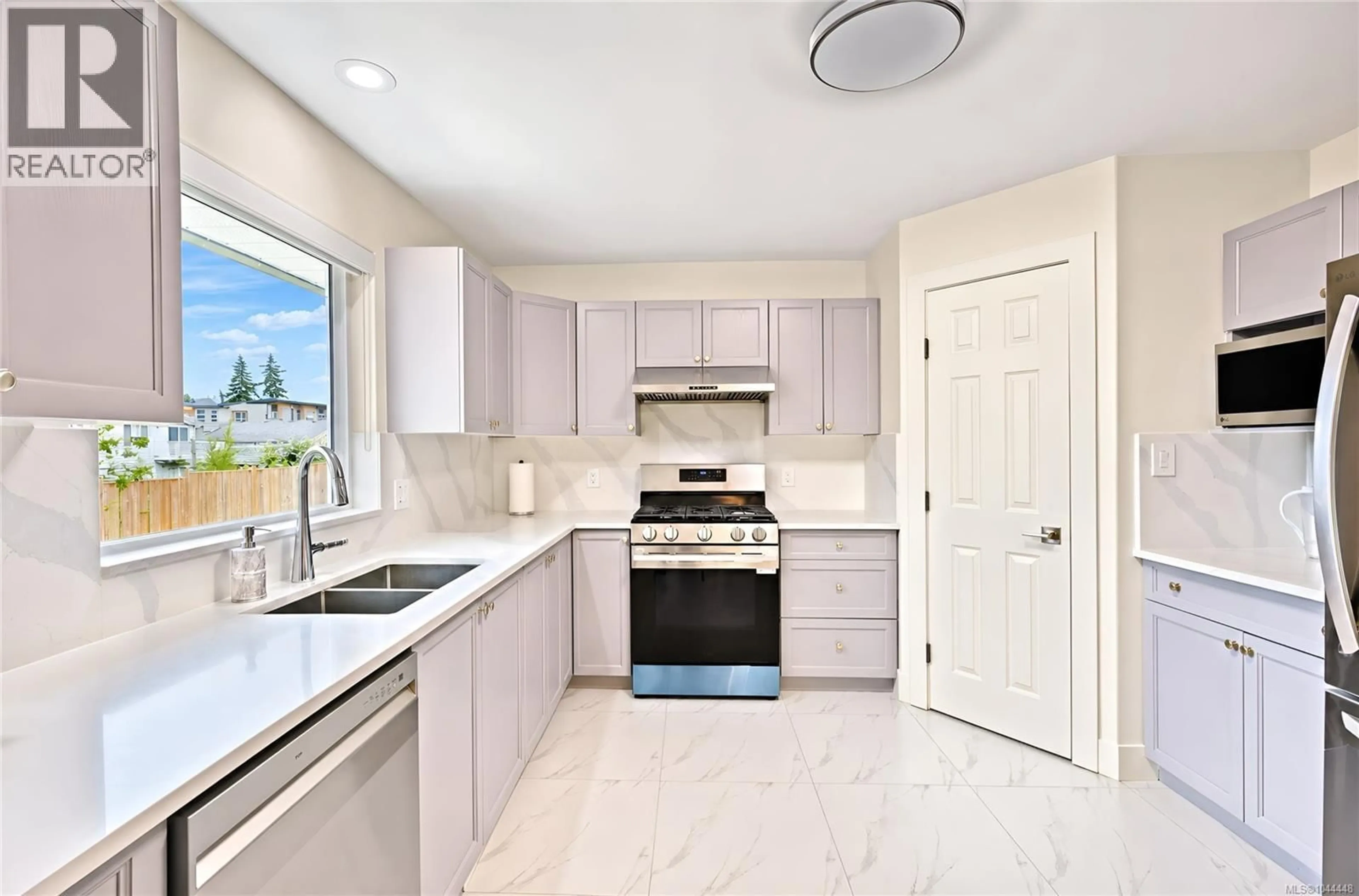 Unknown for 840 INEZ PLACE, Nanaimo British Columbia V9R7A3