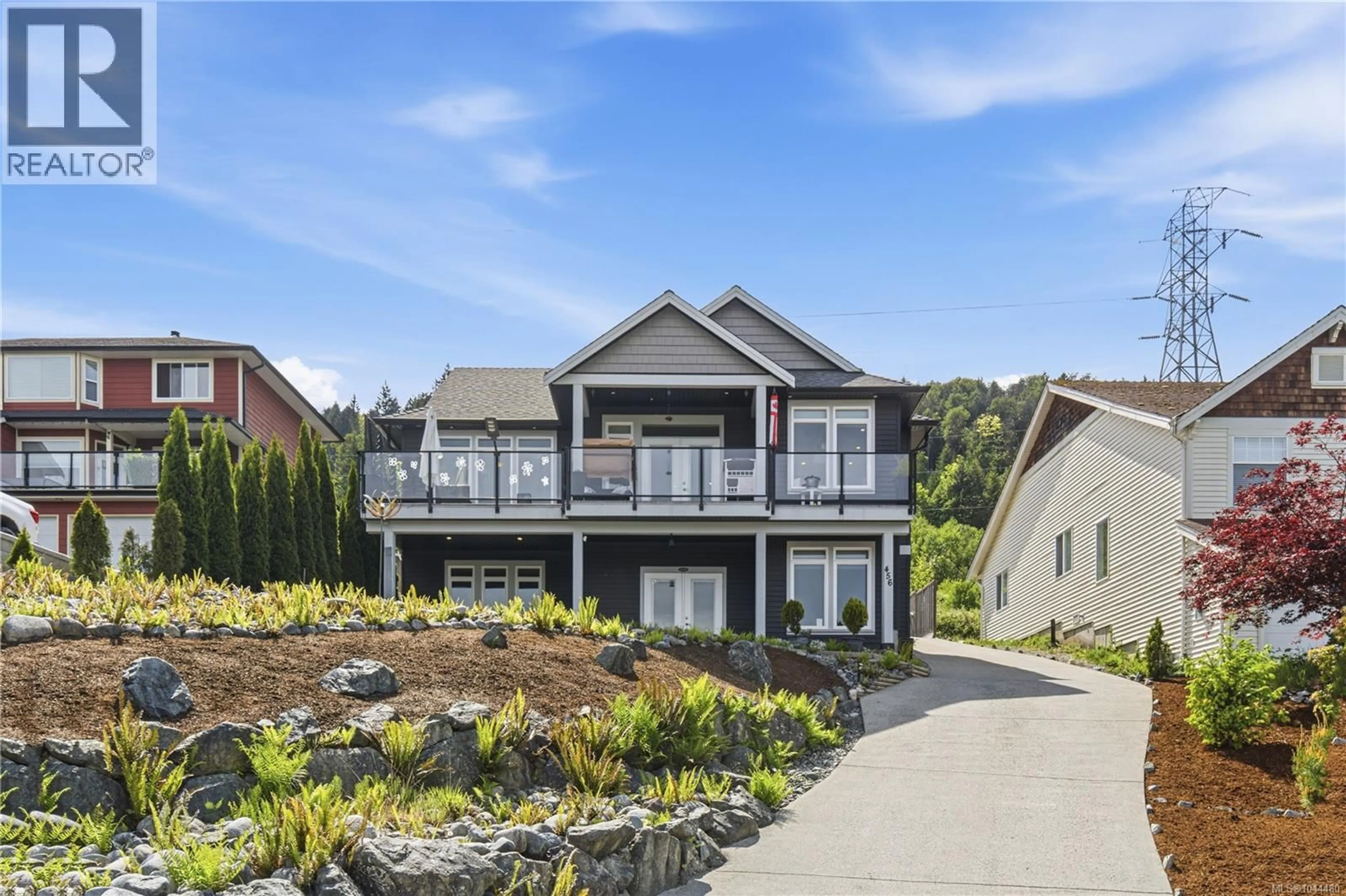 Home with vinyl exterior material, water/lake/river/ocean view for 456 BATTIE DRIVE, Ladysmith British Columbia V9G1V9