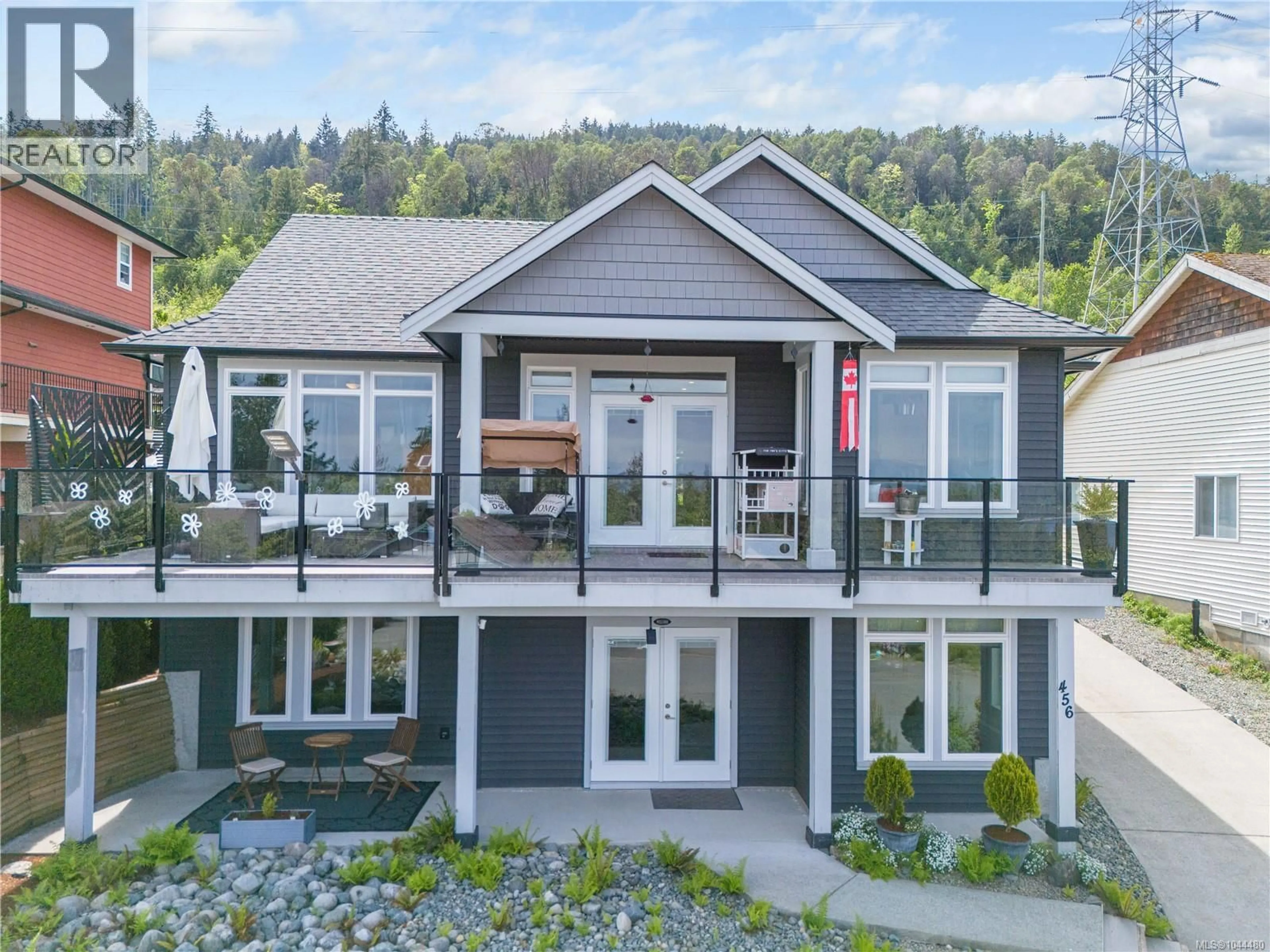 Home with vinyl exterior material, unknown for 456 BATTIE DRIVE, Ladysmith British Columbia V9G1V9