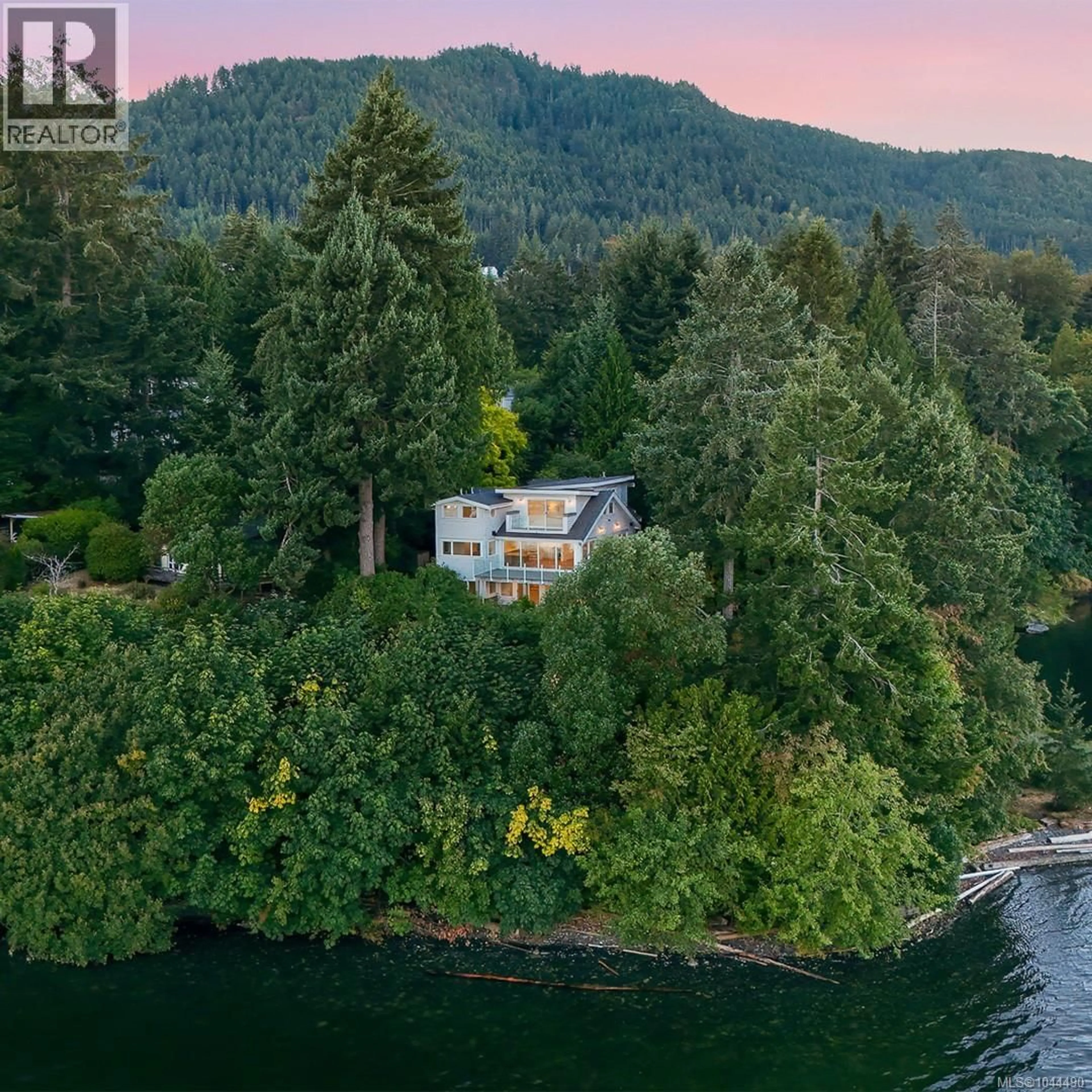 A pic from outside/outdoor area/front of a property/back of a property/a pic from drone, water/lake/river/ocean view for 312 ROLAND ROAD, Ladysmith British Columbia V9G1X8