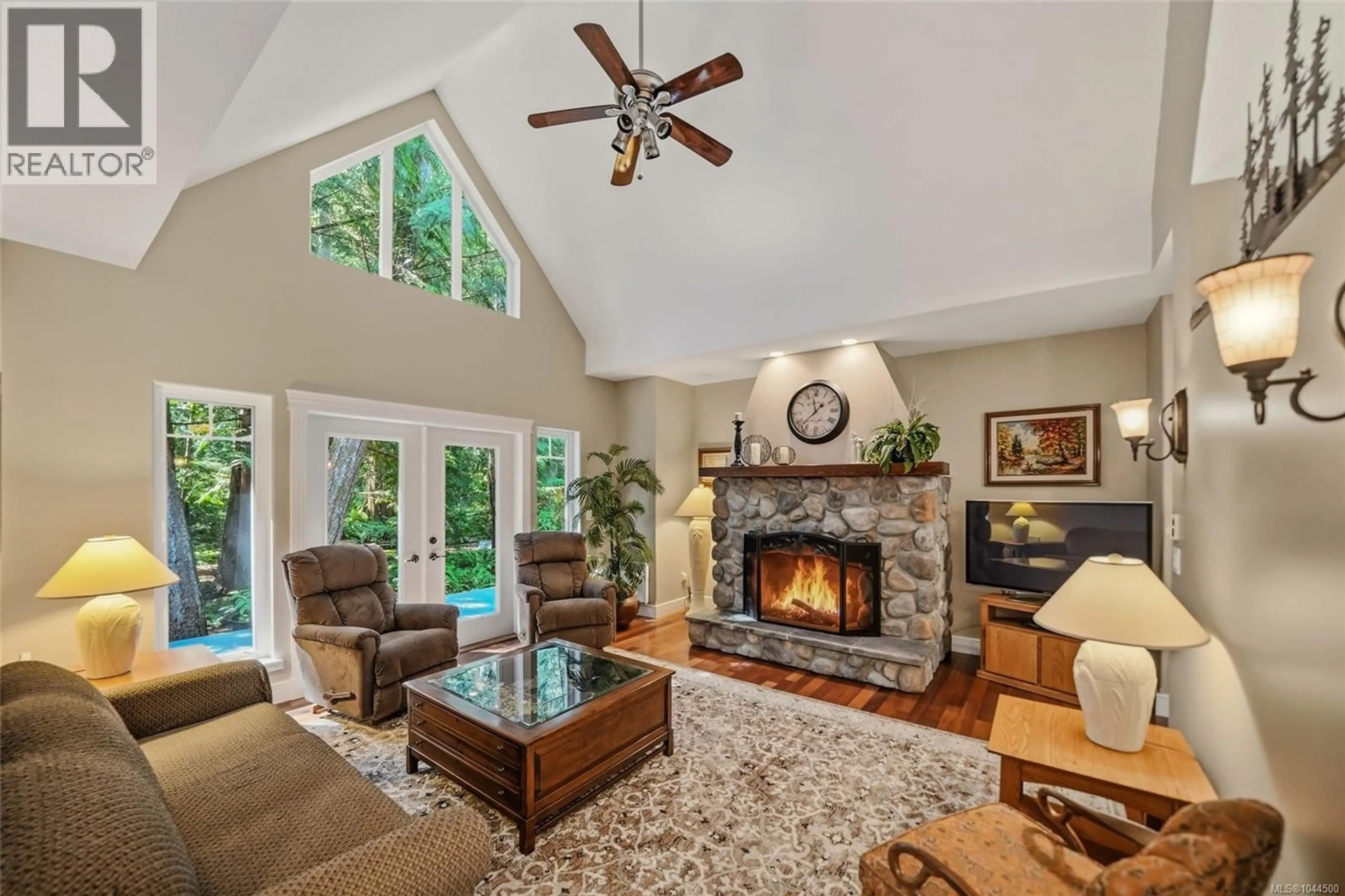 Living room with furniture, unknown for 382 DORSET ROAD, Qualicum Beach British Columbia V9K1H5