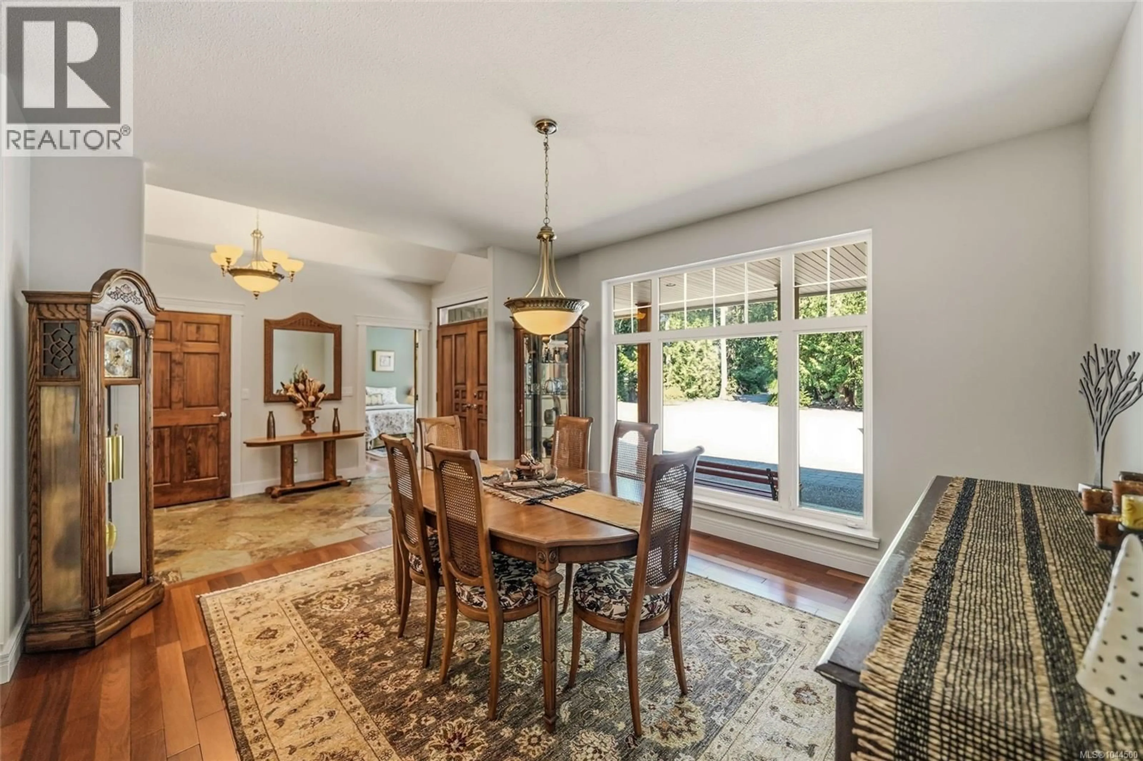 Dining room, ceramic/tile floor for 382 DORSET ROAD, Qualicum Beach British Columbia V9K1H5