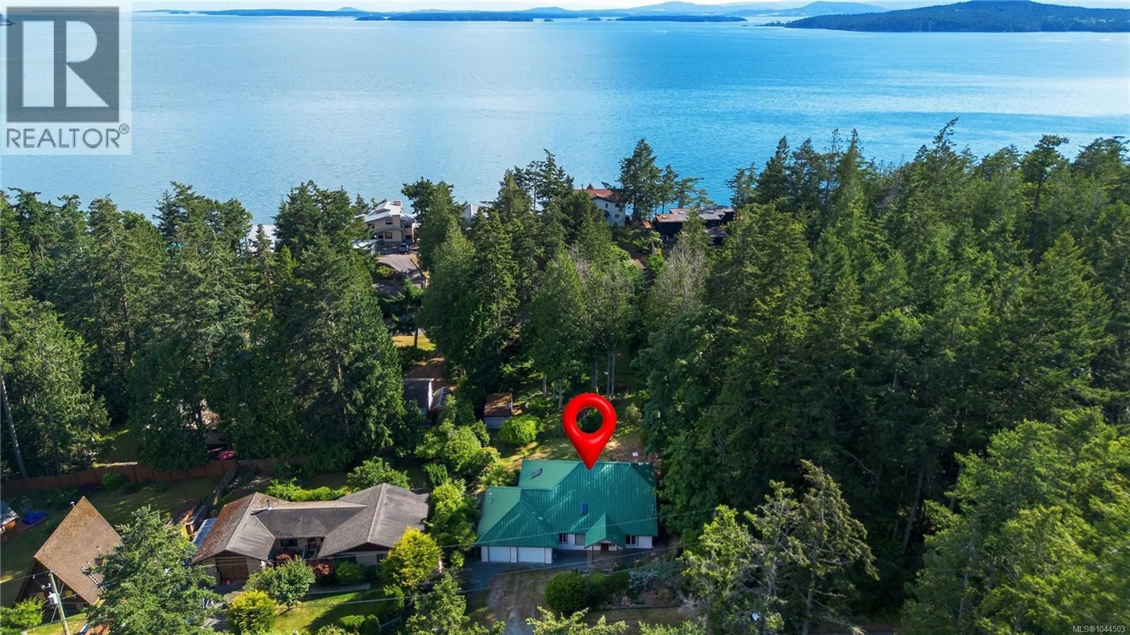 A pic from outside/outdoor area/front of a property/back of a property/a pic from drone, water/lake/river/ocean view for 7905 PLUMPER WAY, Pender Island British Columbia V0N2M2