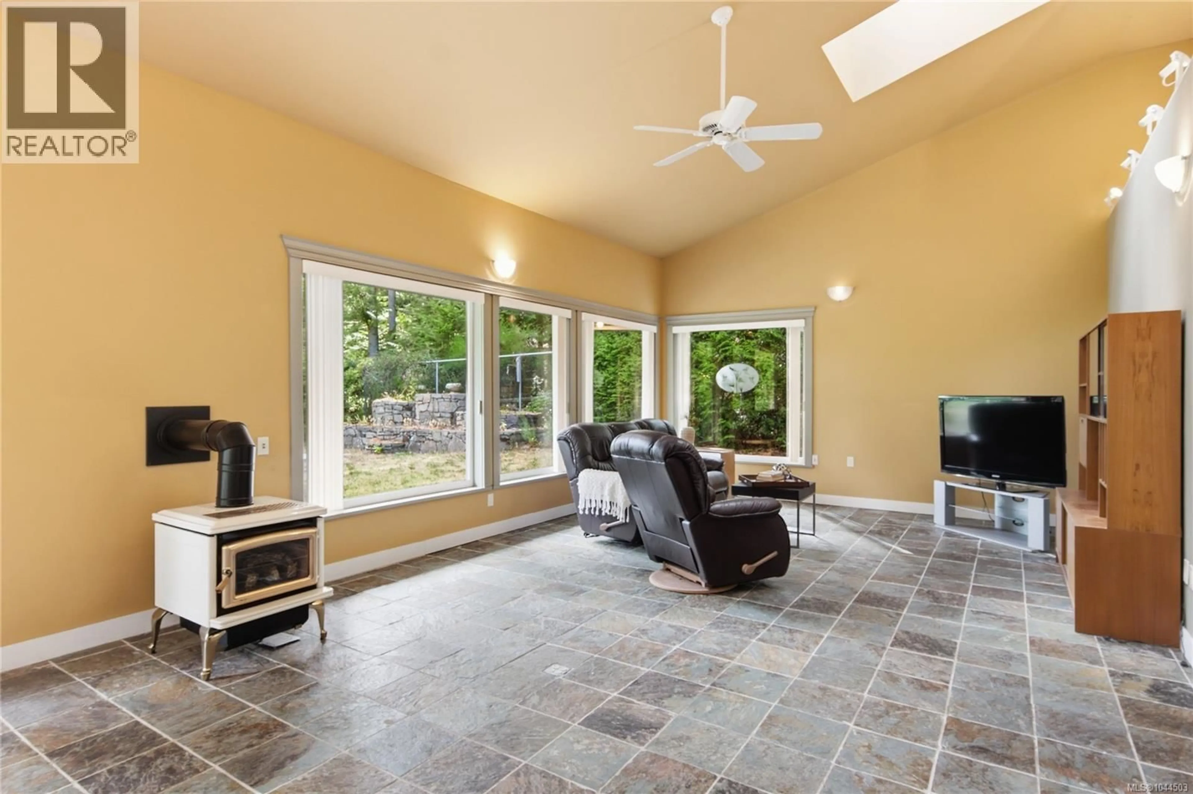 Unknown for 7905 PLUMPER WAY, Pender Island British Columbia V0N2M2