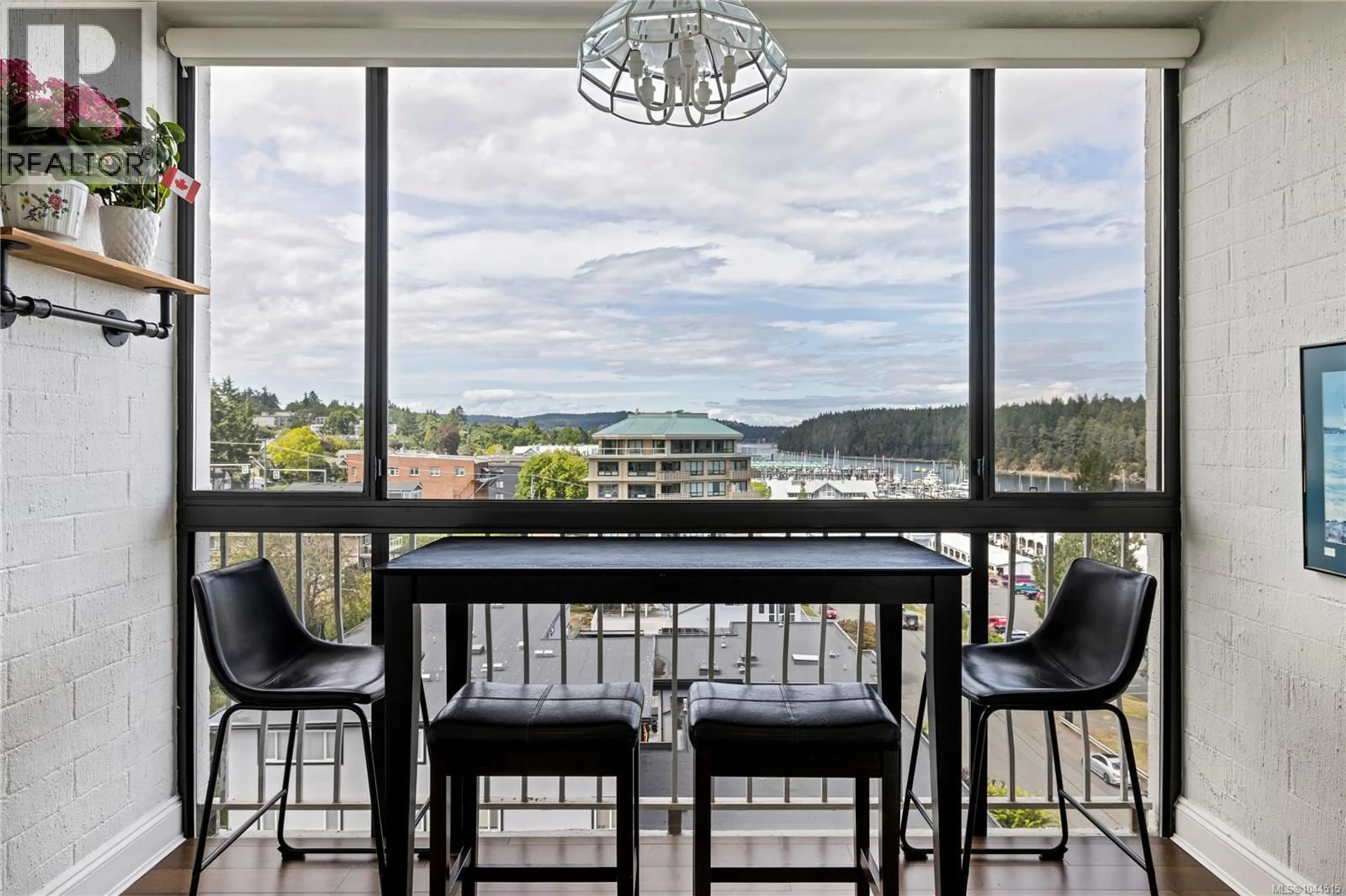 Unknown for 804 - 33 MT. BENSON STREET, Nanaimo British Columbia V9S5L2