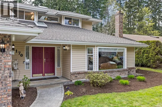 1170 CLUBHOUSE DRIVE, Qualicum Beach 2