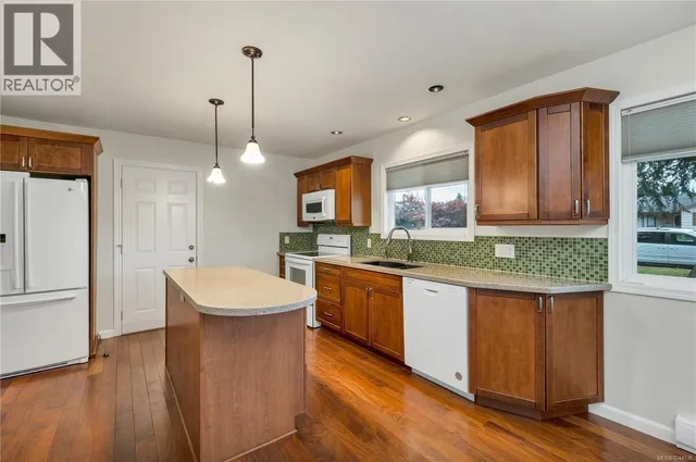 66 OREGON ROAD, Campbell River 2