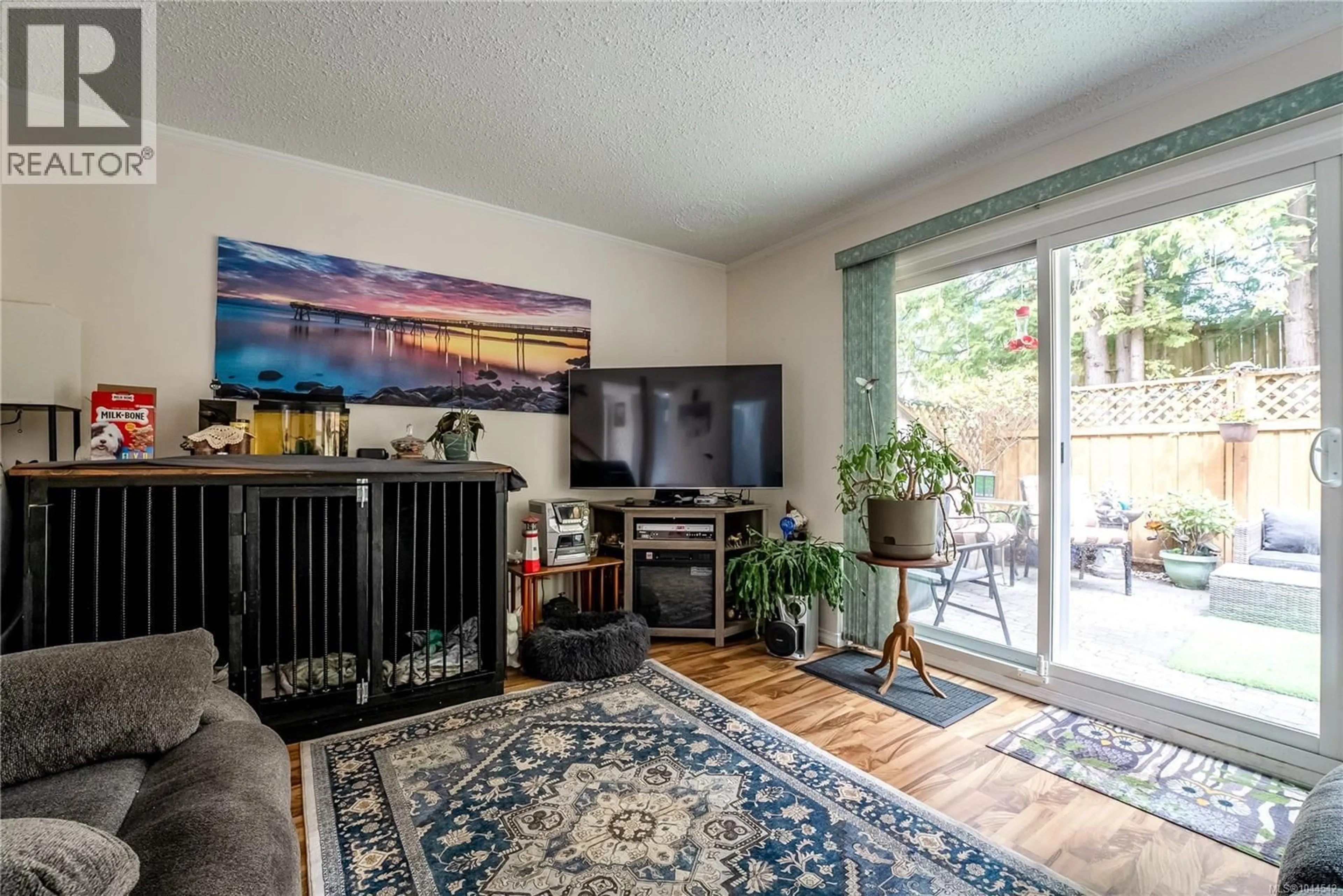 Living room with furniture, unknown for 14 - 1184 CLARKE ROAD, Central Saanich British Columbia V8M1K3