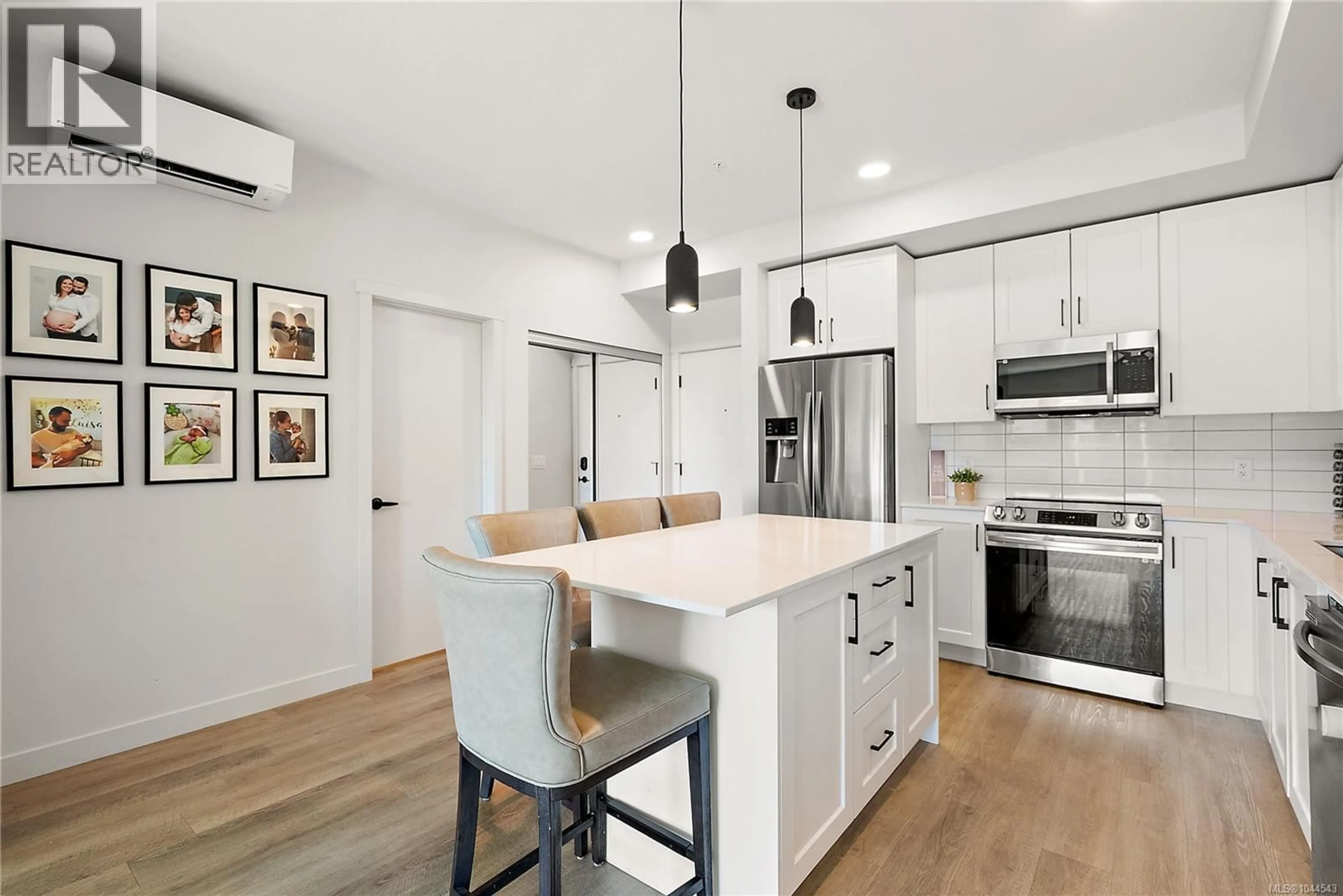 Open concept kitchen, unknown for 412 - 2461 GATEWAY ROAD, Langford British Columbia V9B6M6