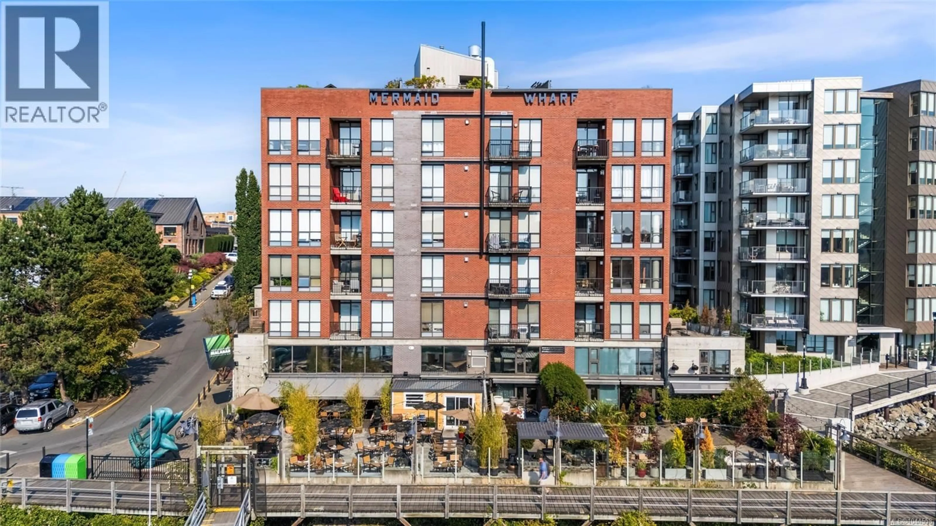 A pic from outside/outdoor area/front of a property/back of a property/a pic from drone, unknown for 206 - 409 SWIFT STREET, Victoria British Columbia V8W1S2