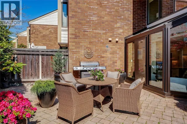 243 BELLEVILLE STREET, Victoria 5