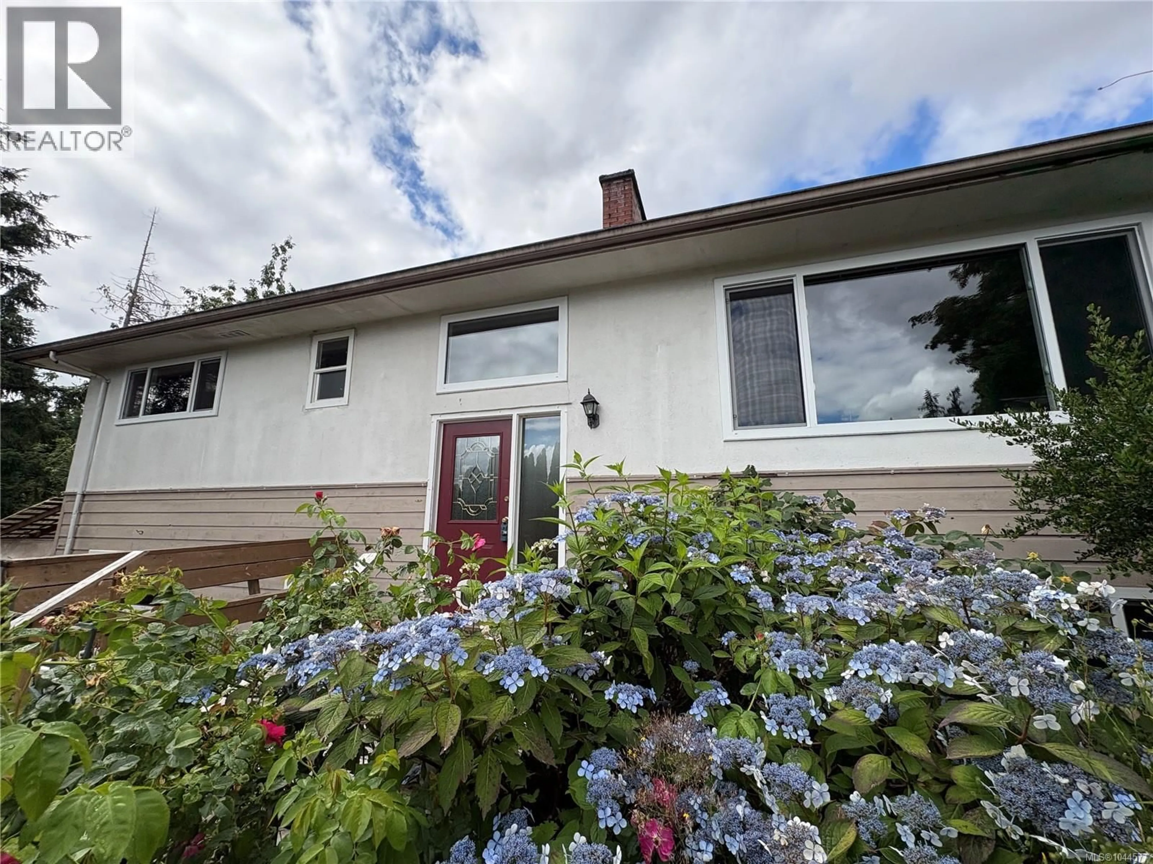 Home with vinyl exterior material, unknown for 3030 DOGWOOD ROAD, Duncan British Columbia V9L4T8