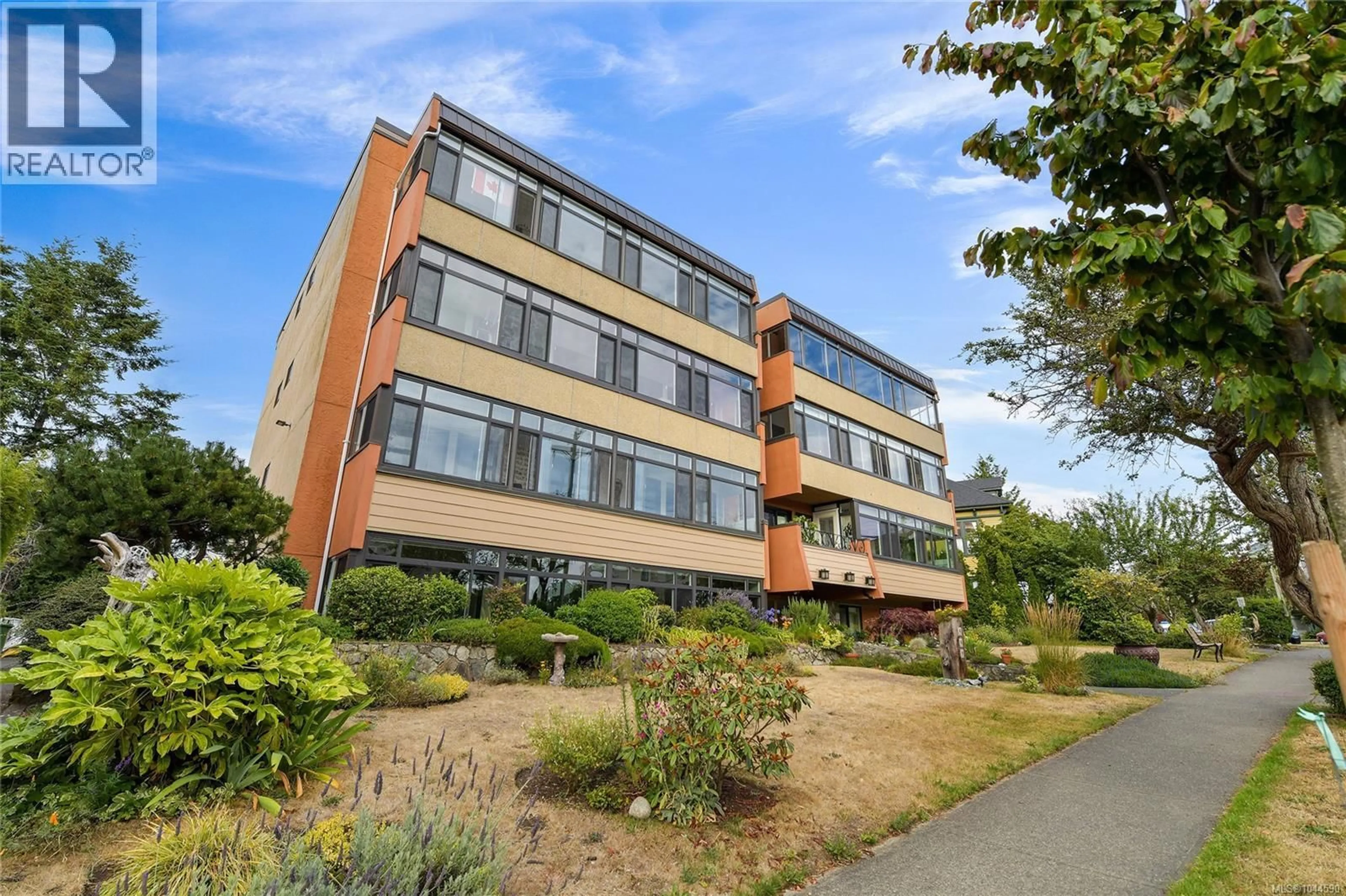 Unknown for 401 - 660 BATTERY STREET, Victoria British Columbia V8V1E5
