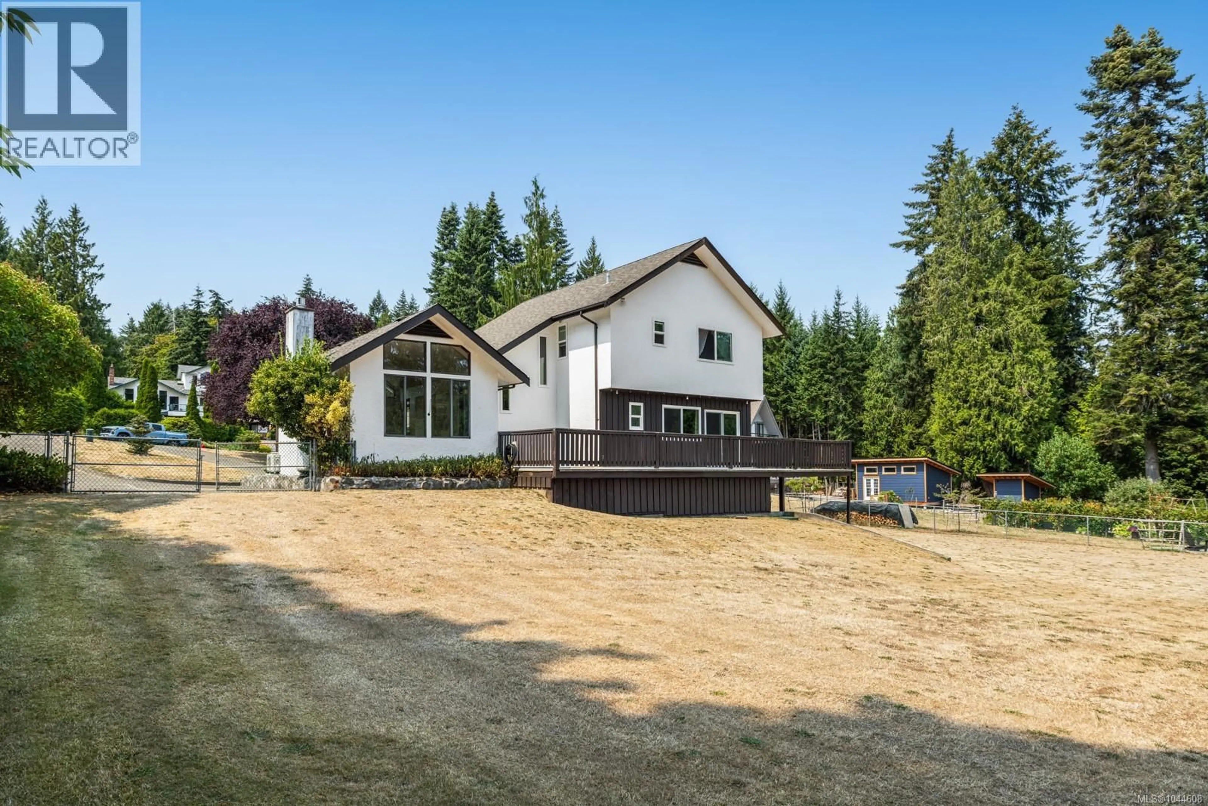 A pic from outside/outdoor area/front of a property/back of a property/a pic from drone, mountain view for 3883 RED BARON ROAD, Cobble Hill British Columbia V0R1L0