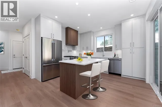 3847 OLYMPIAN WAY, Colwood 4