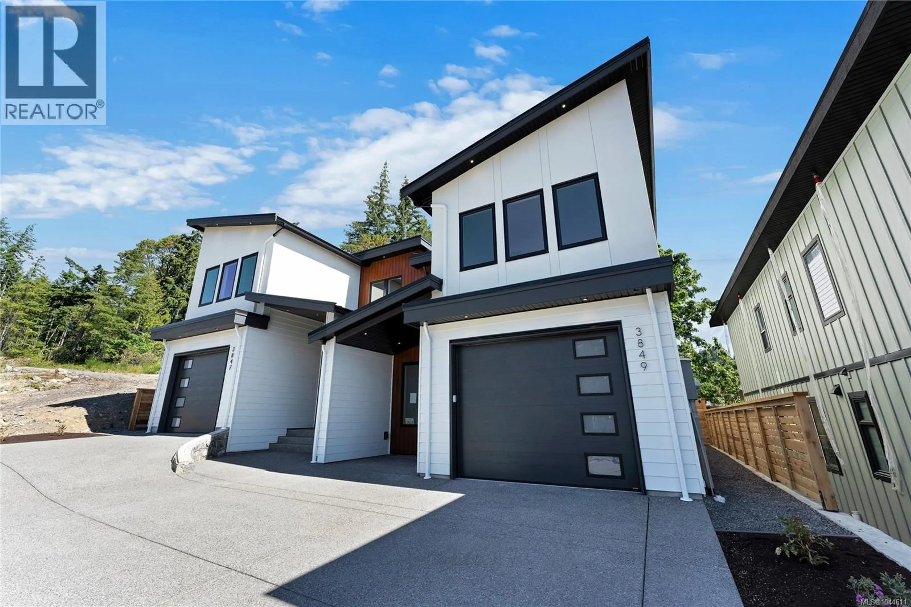 Home with vinyl exterior material, street for 3849 OLYMPIAN WAY, Colwood British Columbia V9C0R7