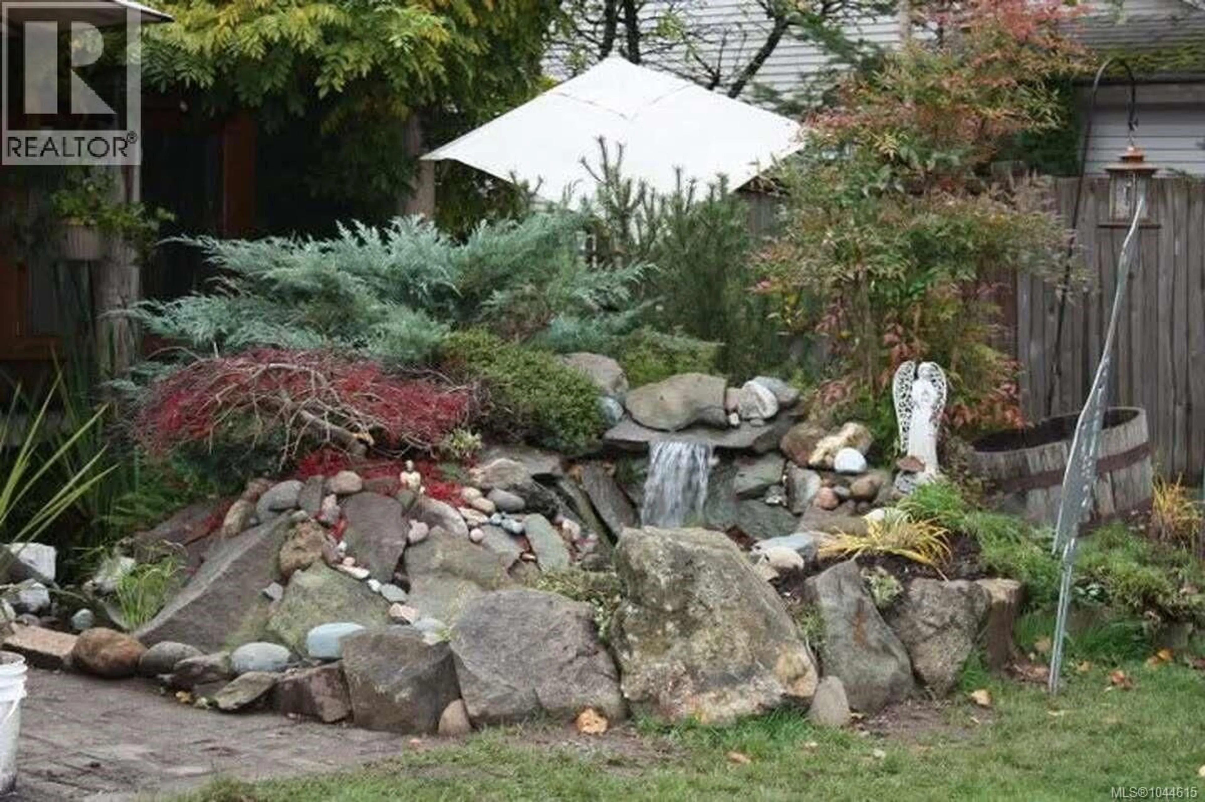 Patio, water/lake/river/ocean view for 347 PRITCHARD ROAD, Comox British Columbia V9M2Y8