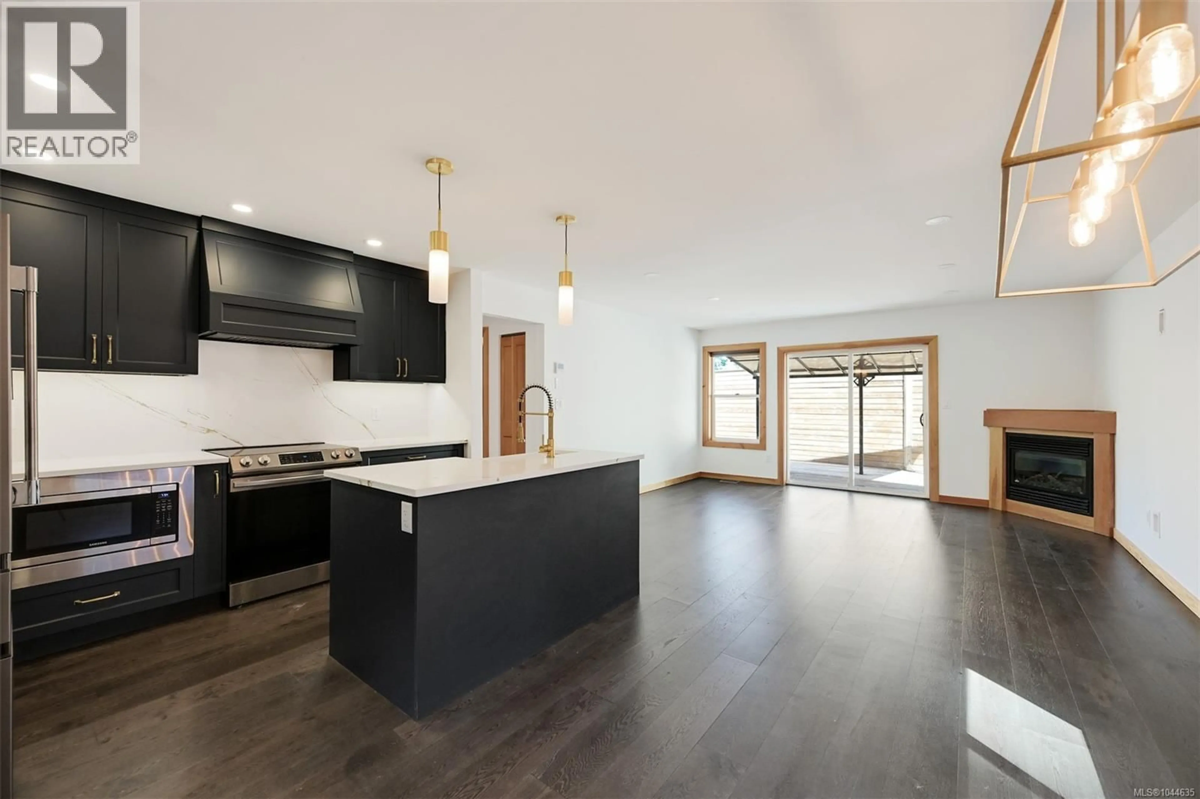 Open concept kitchen, unknown for 1629 KRISTIN WAY, Shawnigan Lake British Columbia V0R2W3