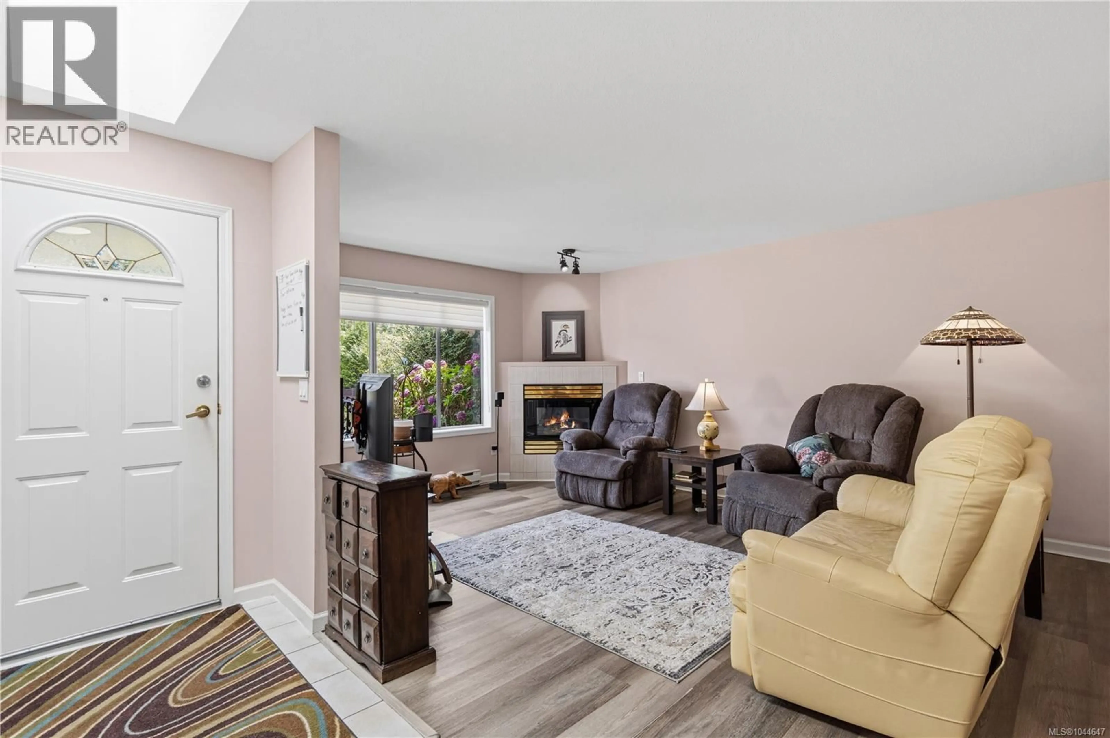 Living room with furniture, unknown for 38 - 454 MORISON AVENUE, Parksville British Columbia V9P2M6