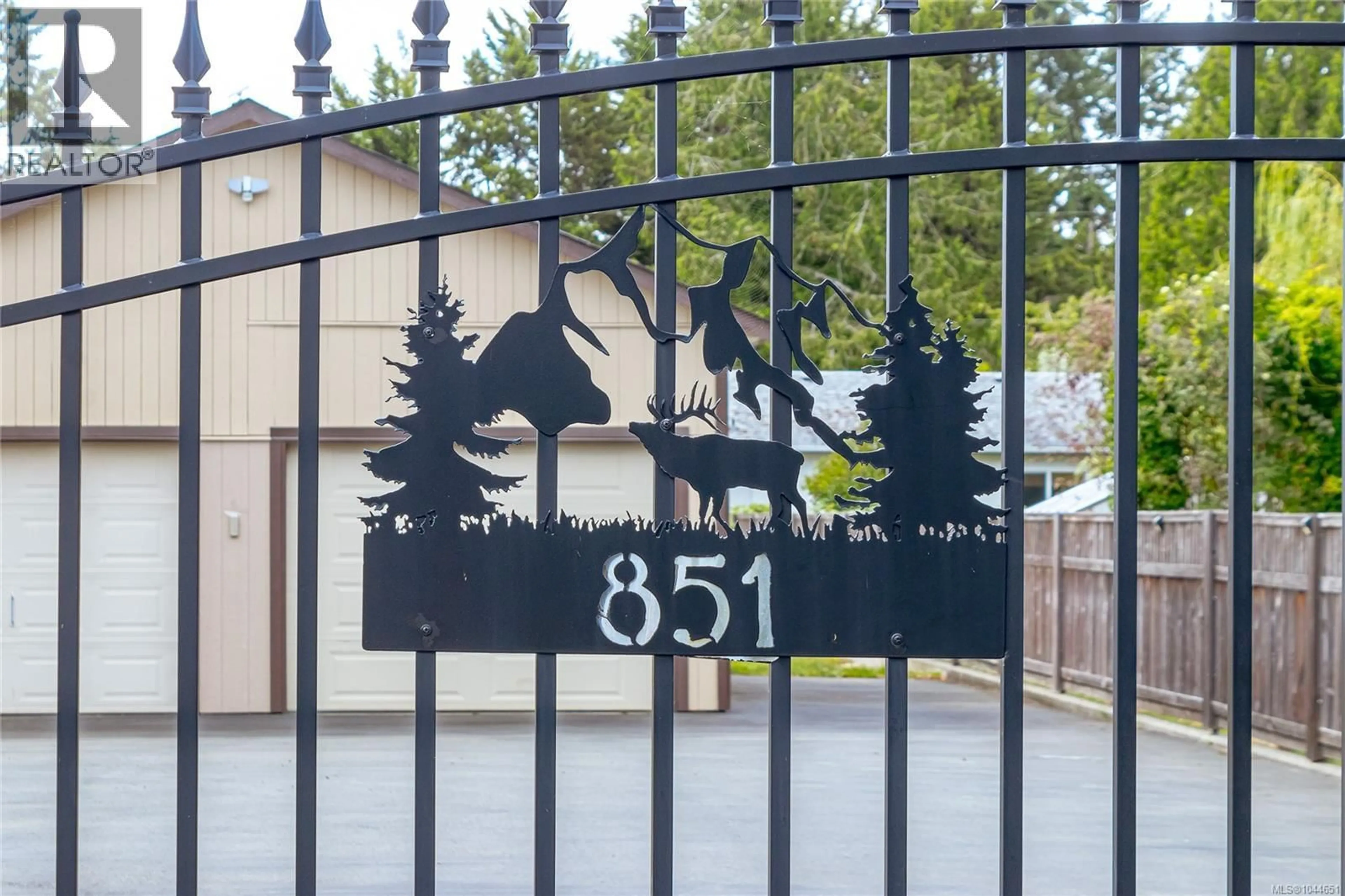Unknown for 851 BREAKWATER ROAD, French Creek British Columbia V9P1Z8