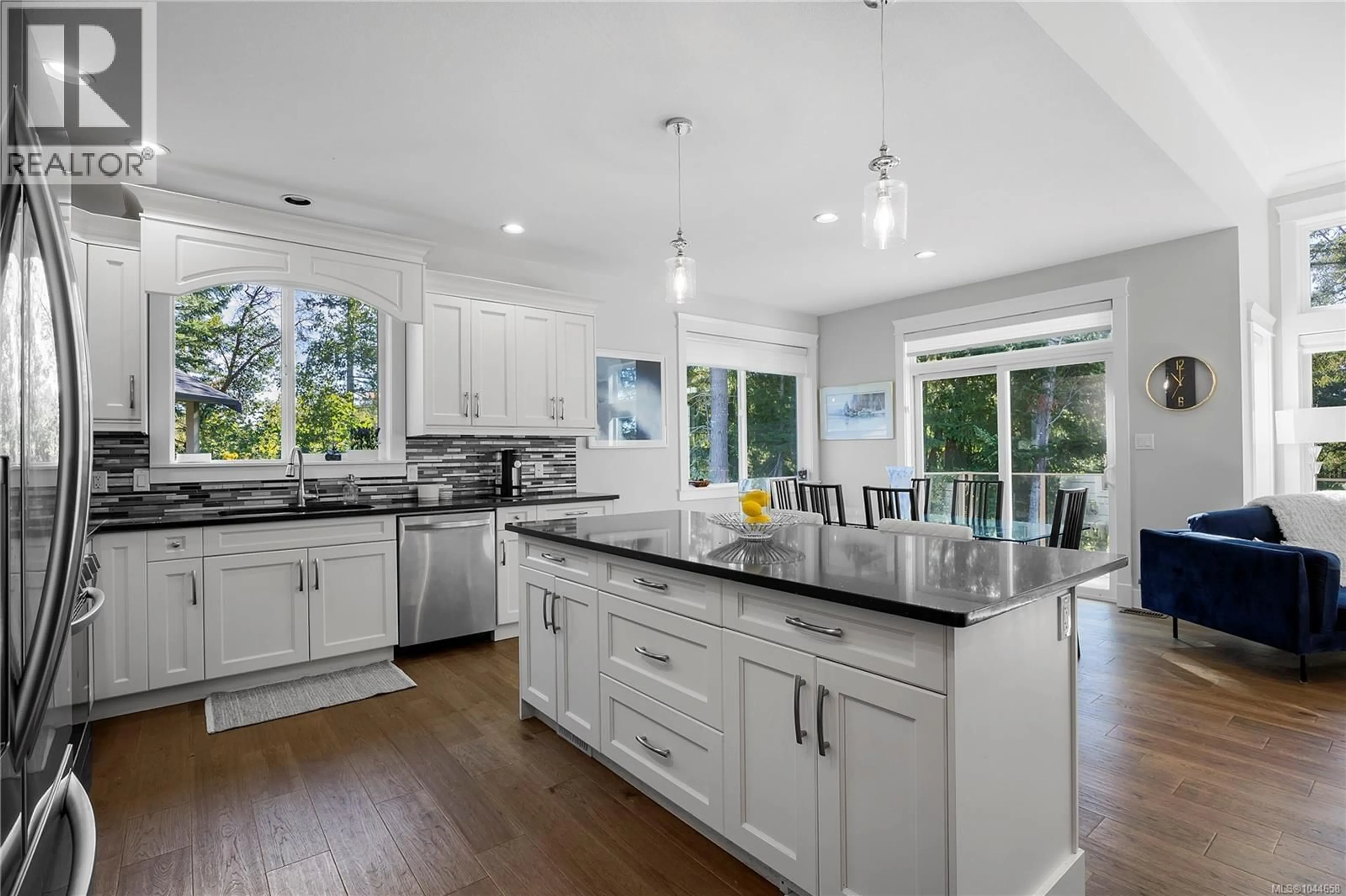 Open concept kitchen, unknown for 207 LINSTEAD PLACE, Nanaimo British Columbia V9T0G5