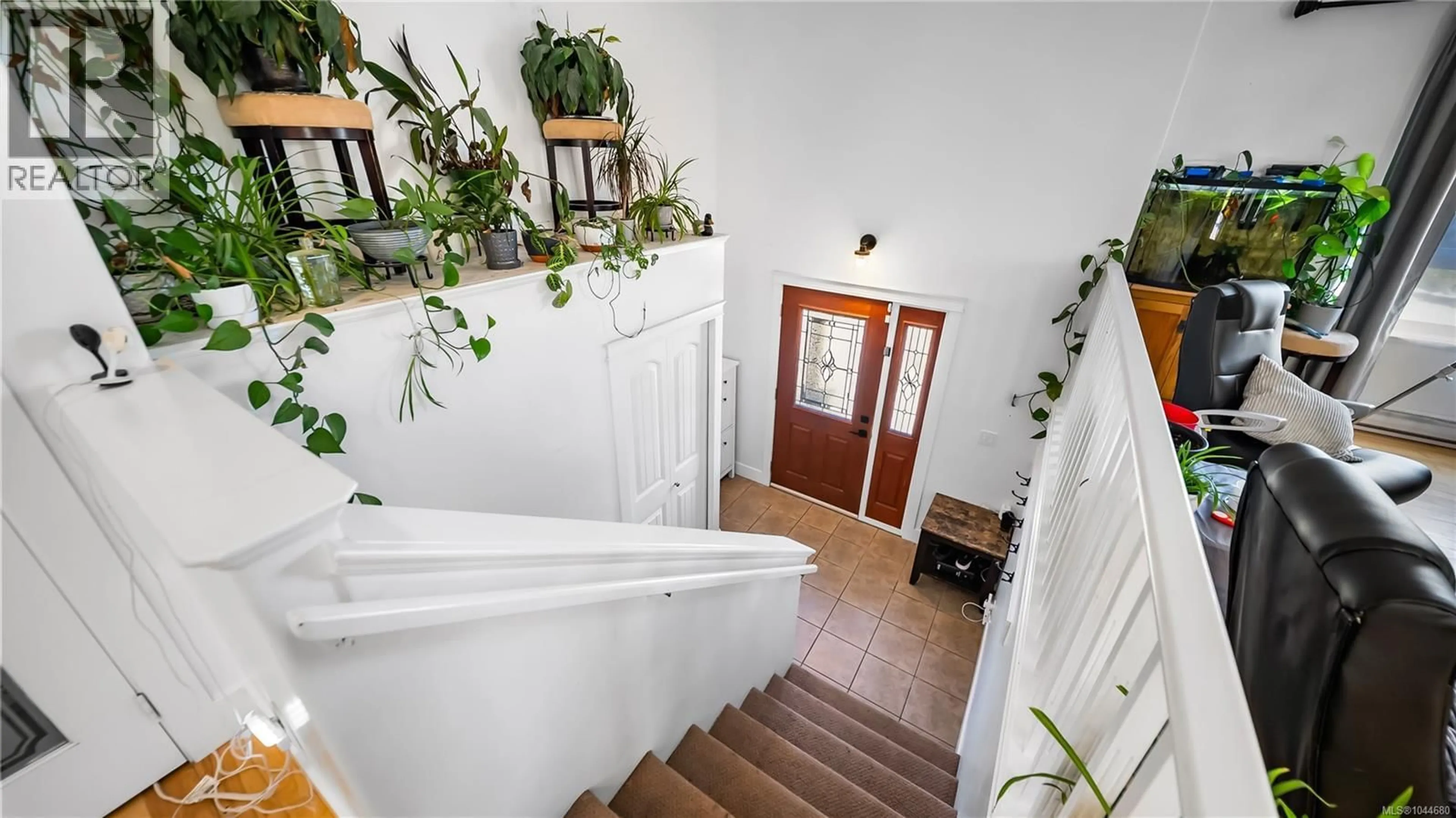 Indoor foyer for 2282 CHURCH HILL DRIVE, Sooke British Columbia V9Z0W3