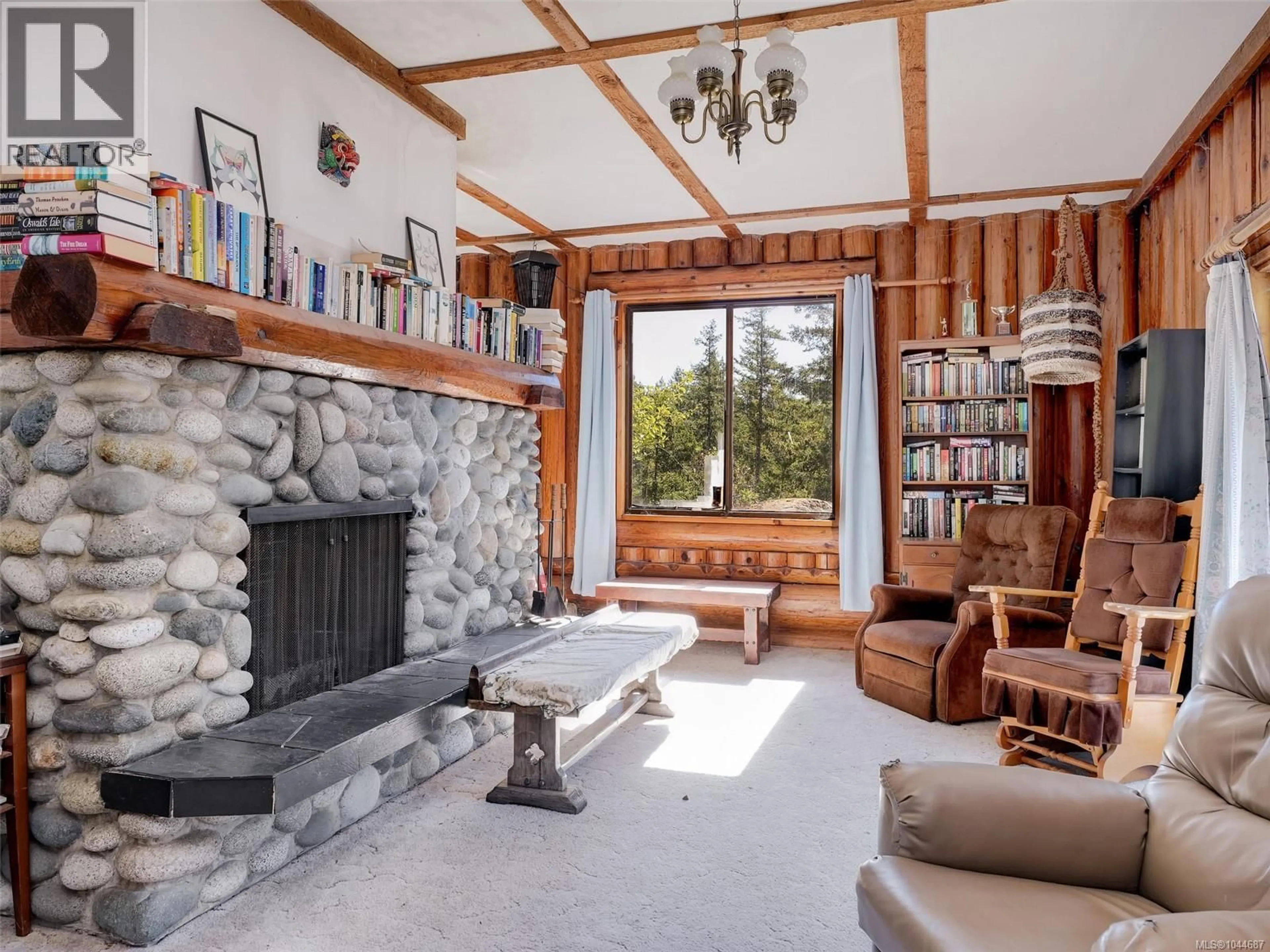 Living room with furniture, unknown for 5036 GLINZ LAKE ROAD, Sooke British Columbia V9Z0E3
