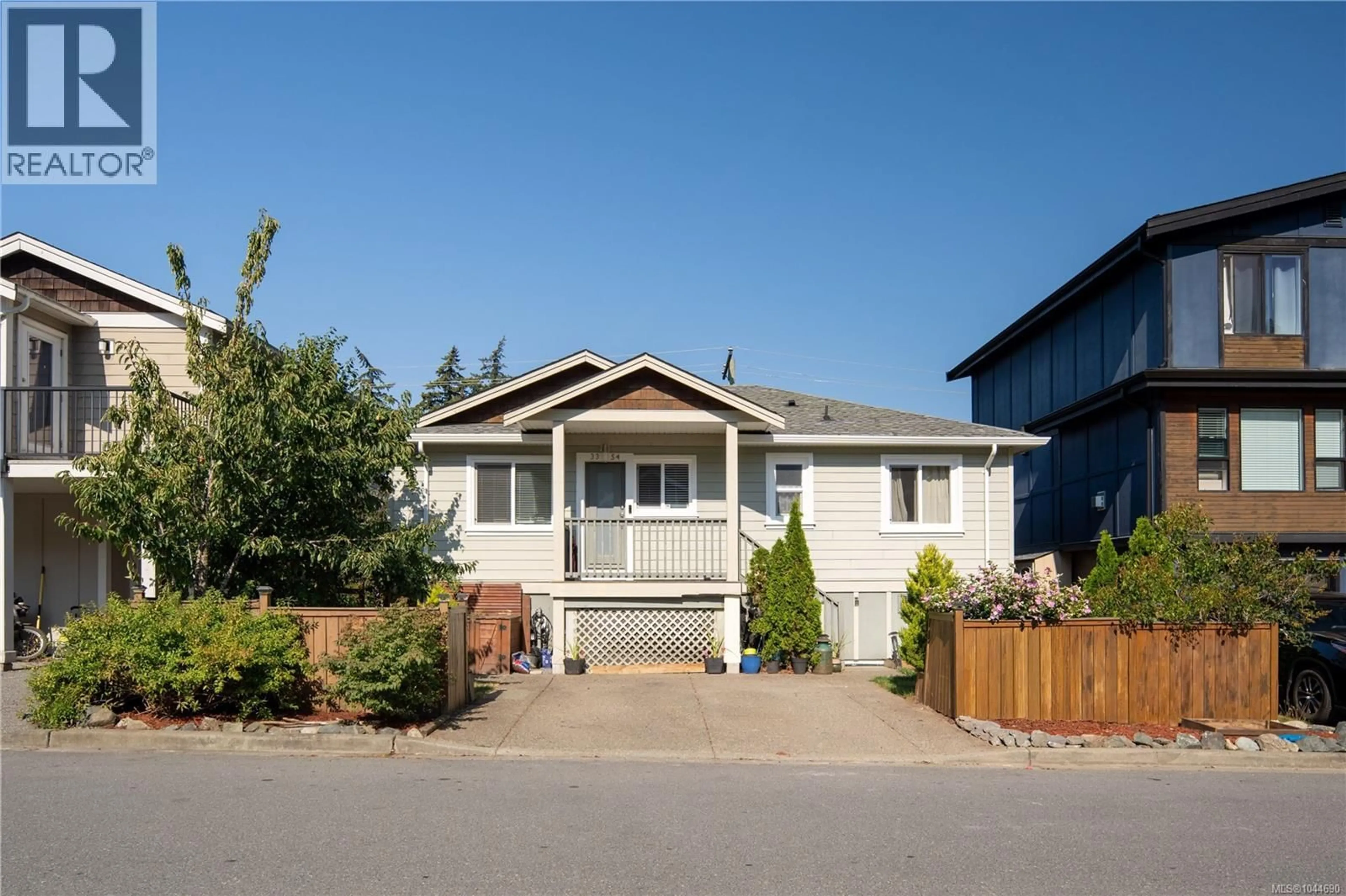 Home with vinyl exterior material, street for 3354 VISION WAY, Langford British Columbia V9C0E4