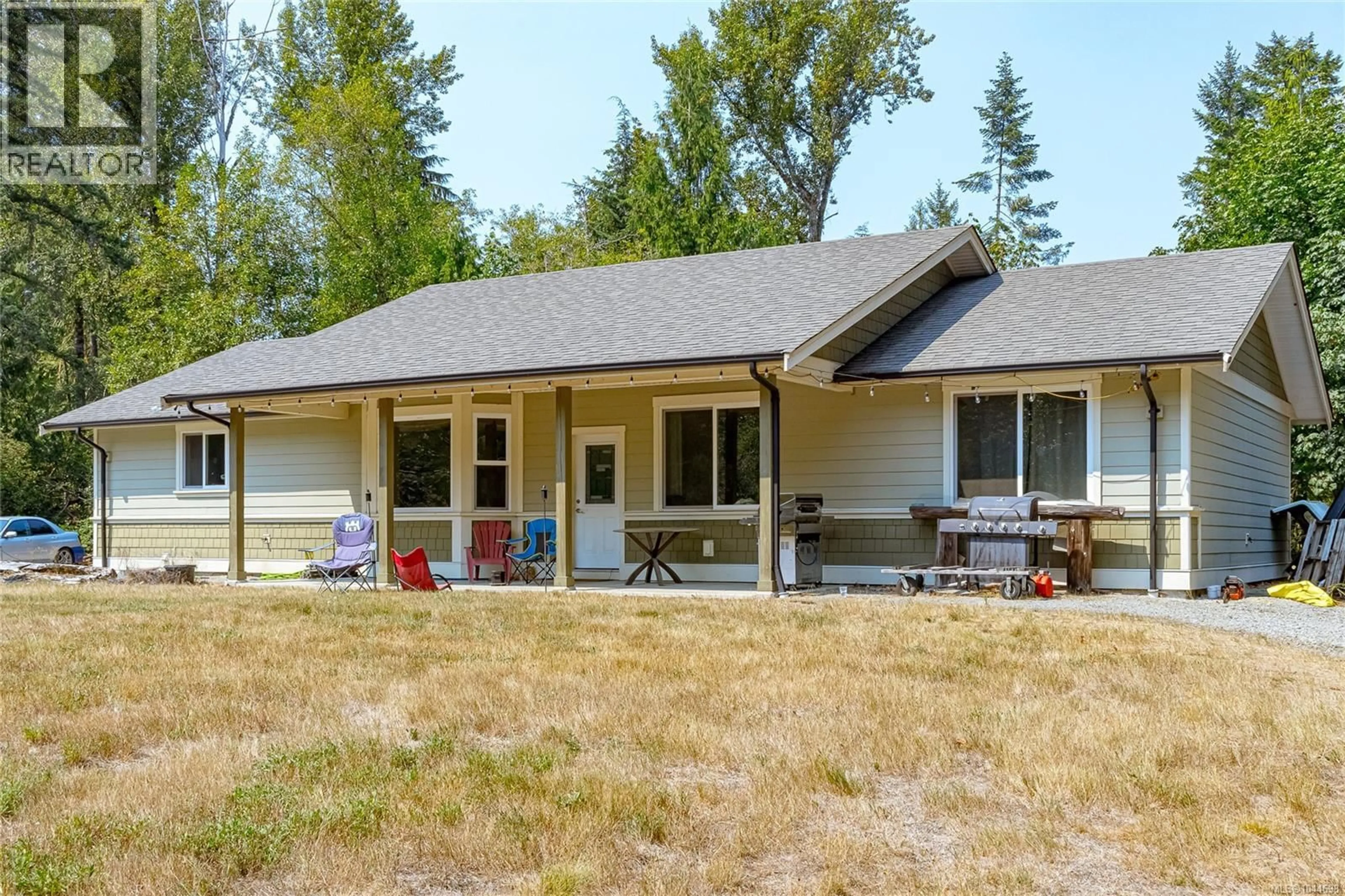 Home with vinyl exterior material, unknown for 4005 ROWE ROAD, Duncan British Columbia V9L6T1