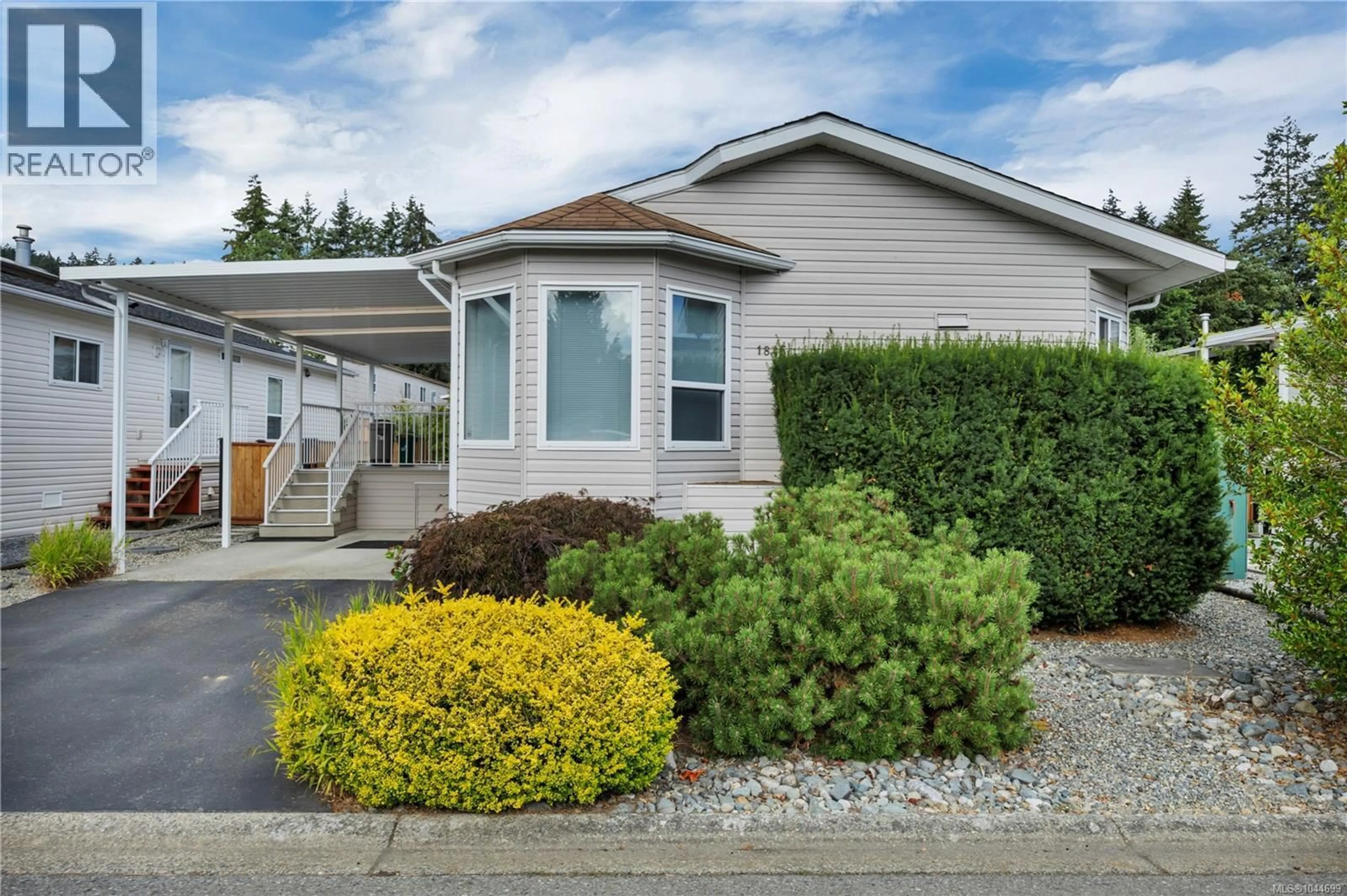 Home with vinyl exterior material, street for 1845 NOORZAN STREET, Nanaimo British Columbia V9R6N1