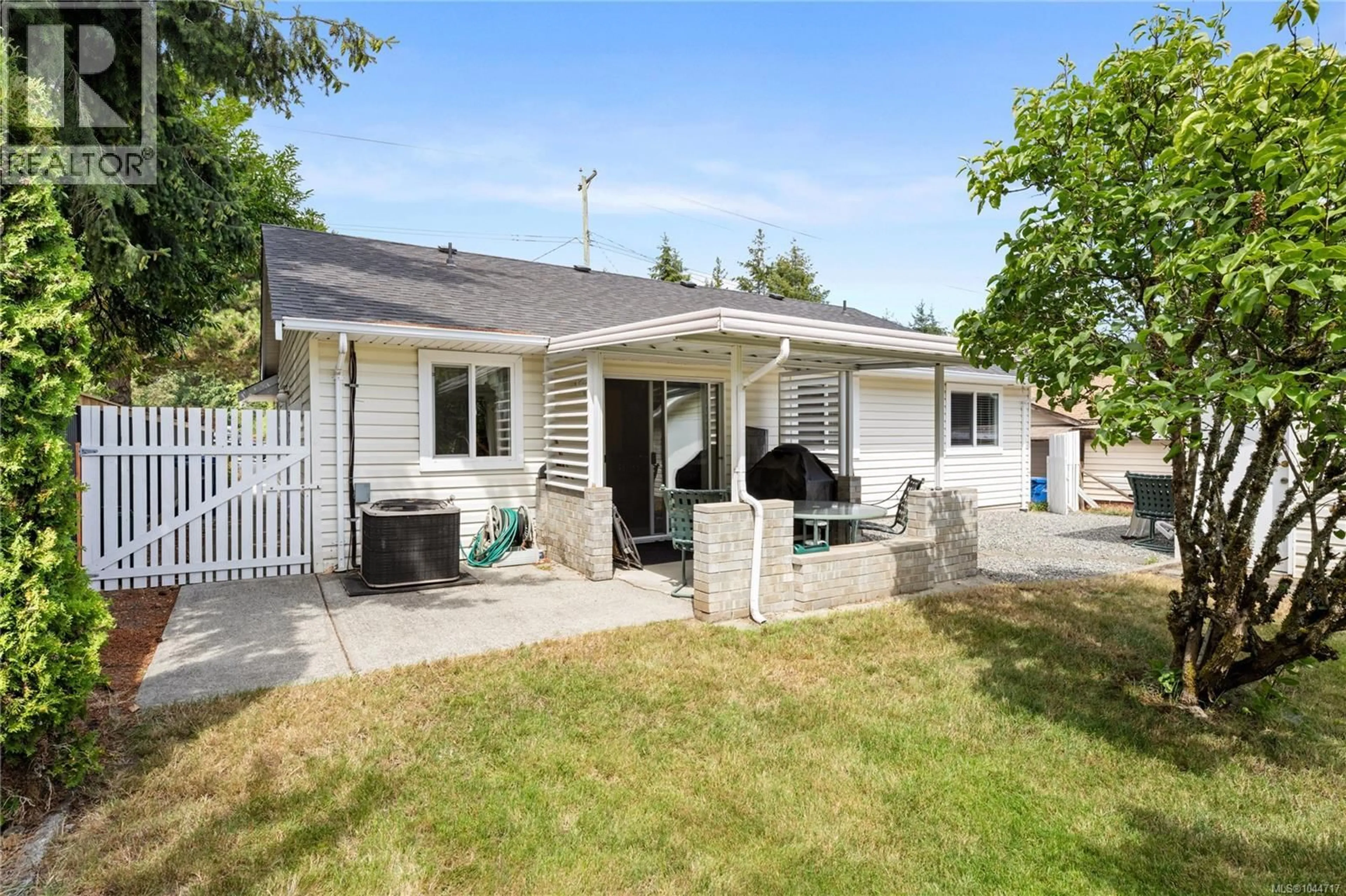Home with vinyl exterior material, street for 2189 JINGLE POT ROAD, Nanaimo British Columbia V9R6J2