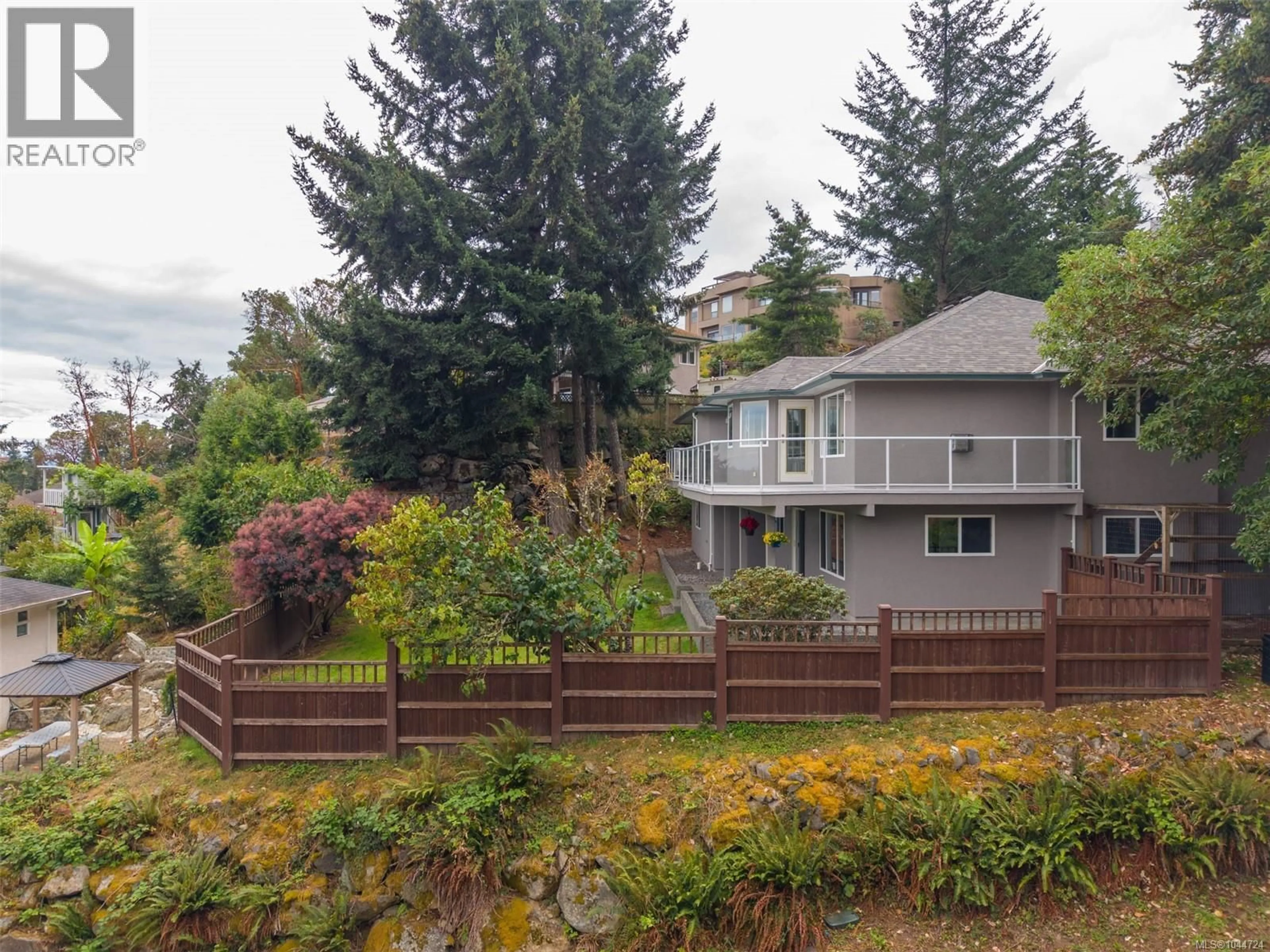 A pic from outside/outdoor area/front of a property/back of a property/a pic from drone, mountain view for 923 WHISPERWIND PLACE, Langford British Columbia V9B5X7