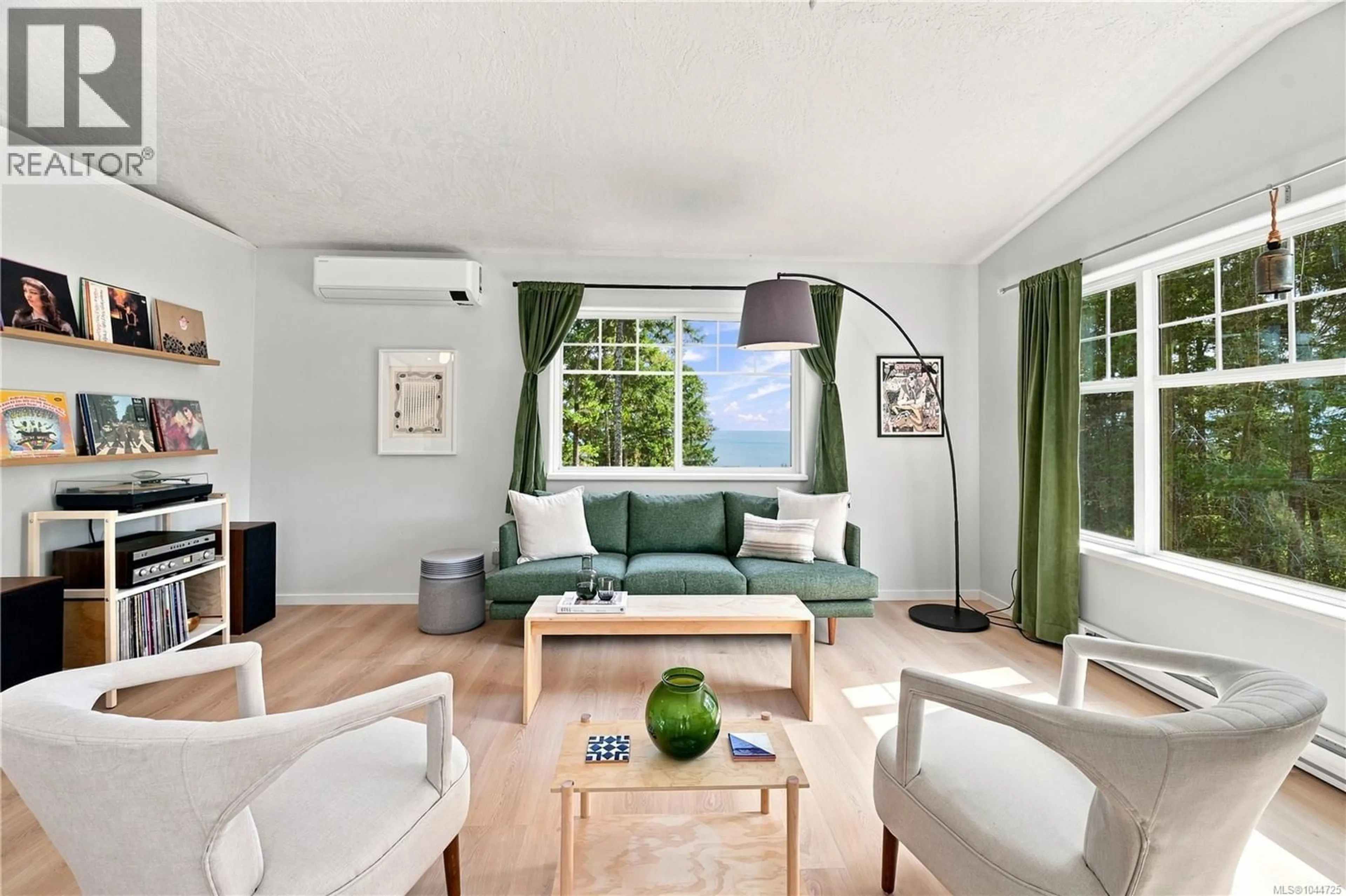 Living room with furniture, unknown for D - 7806 DALRAE PLACE, Sooke British Columbia V9Z0R1