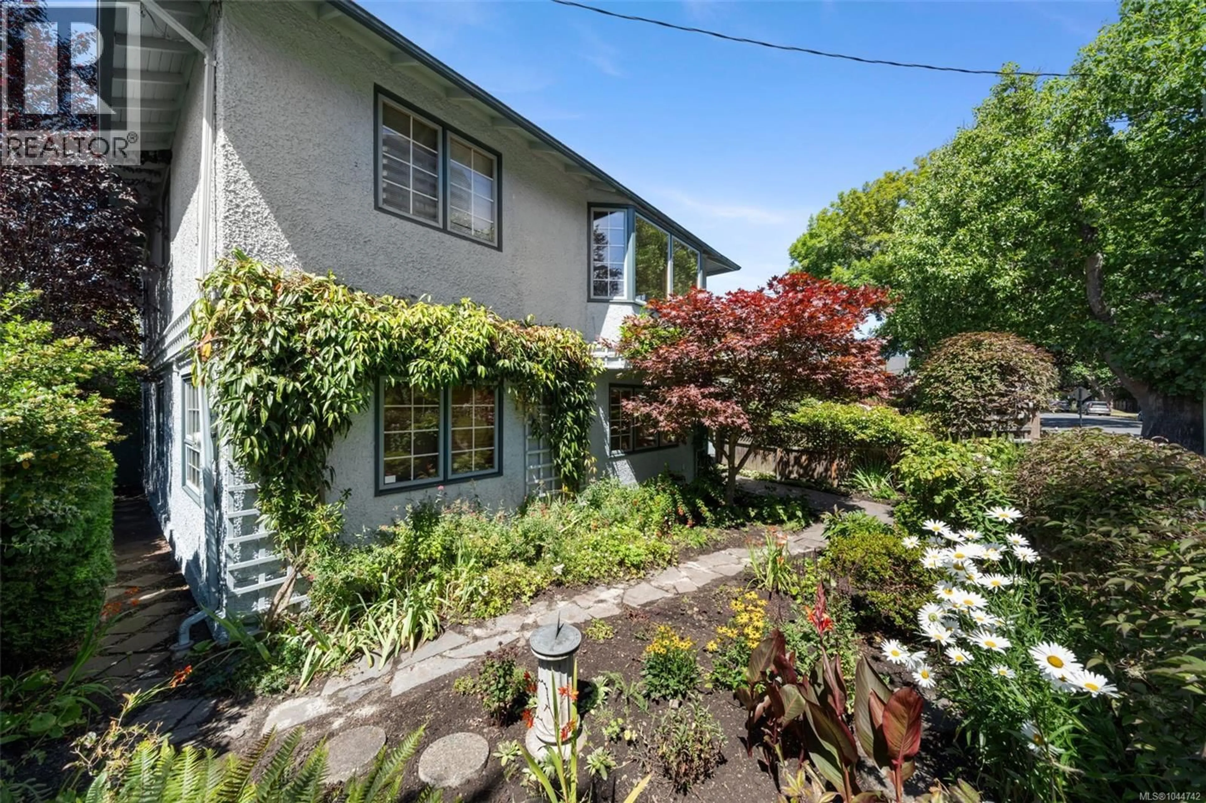 Patio, street for 410 GOVERNMENT STREET, Victoria British Columbia V8V2L5