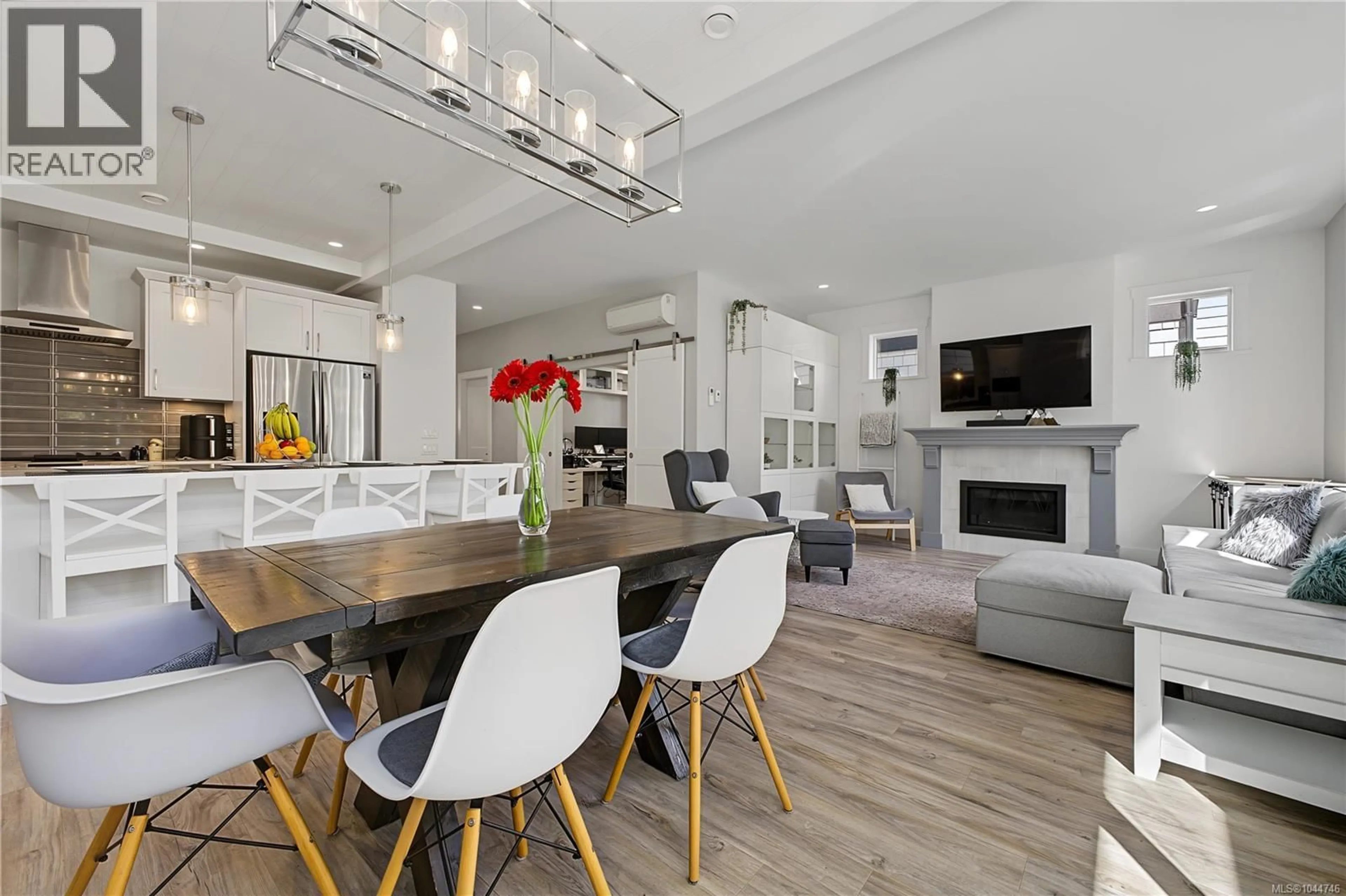 Open concept kitchen, unknown for 309 SEAFIELD ROAD, Colwood British Columbia V9C0E7
