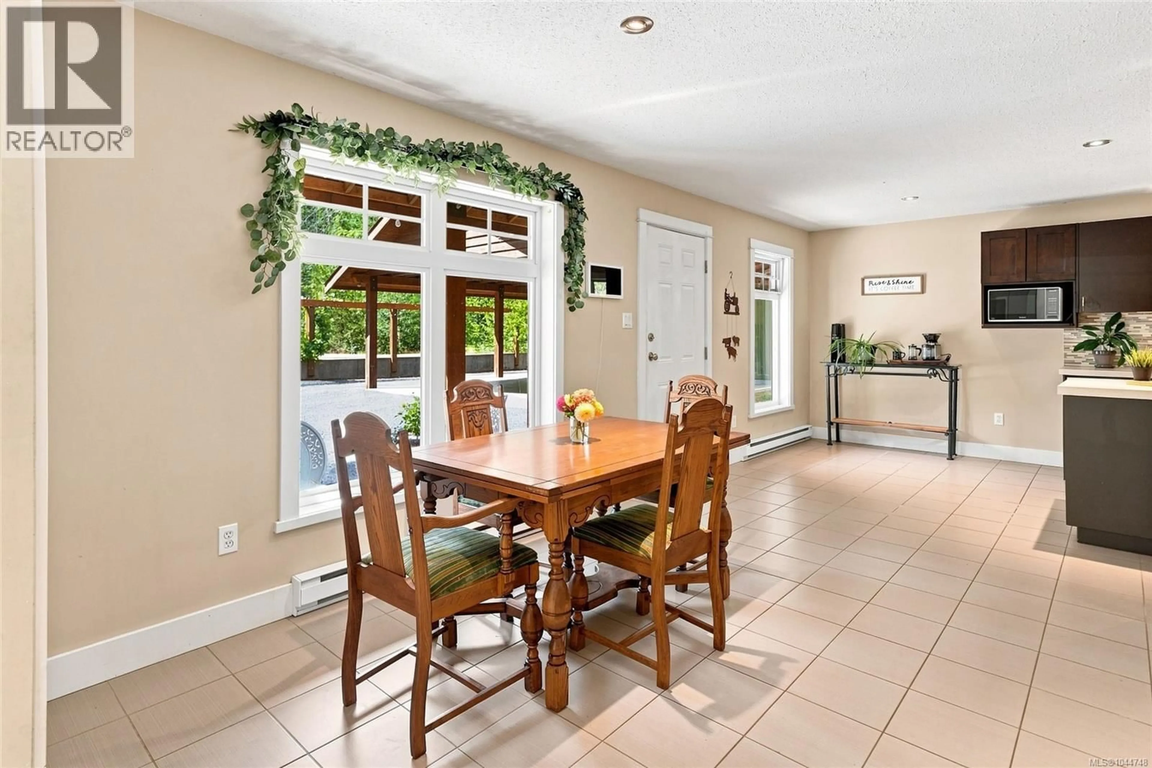 Dining room, ceramic/tile floor for 1704 MATTERSON ROAD, Errington British Columbia V0R1V0