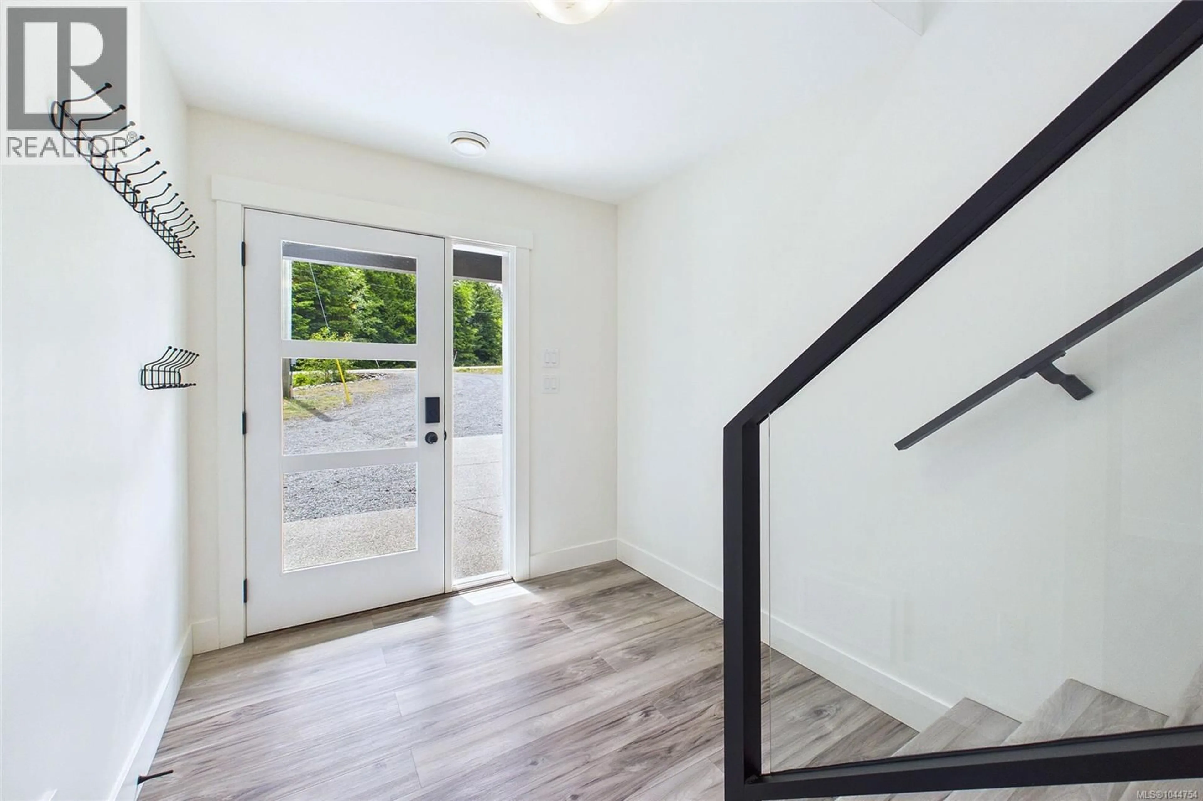 Indoor entryway for 3030 GREGSON ROAD, Nanaimo British Columbia V9R6W8