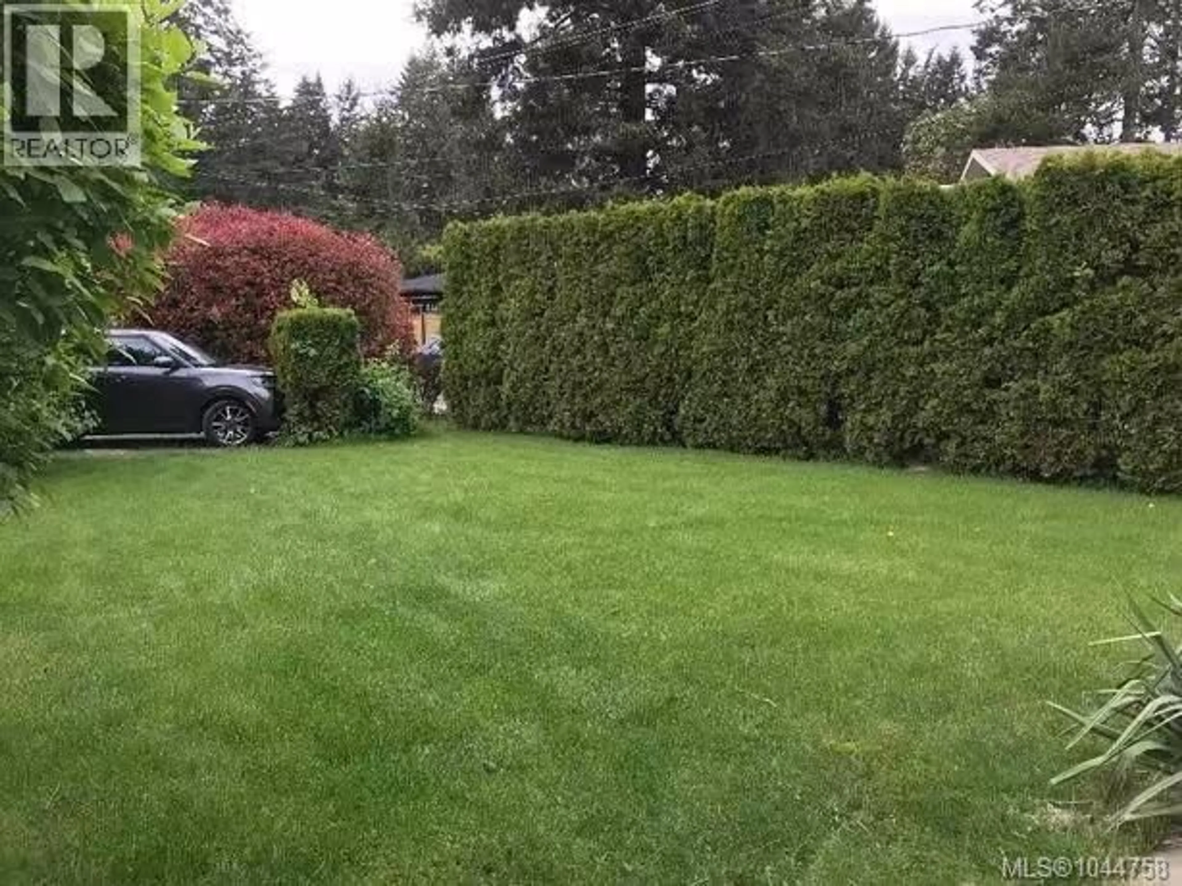A pic from outside/outdoor area/front of a property/back of a property/a pic from drone, street for 966 HASLAM AVENUE, Langford British Columbia V9B2N2