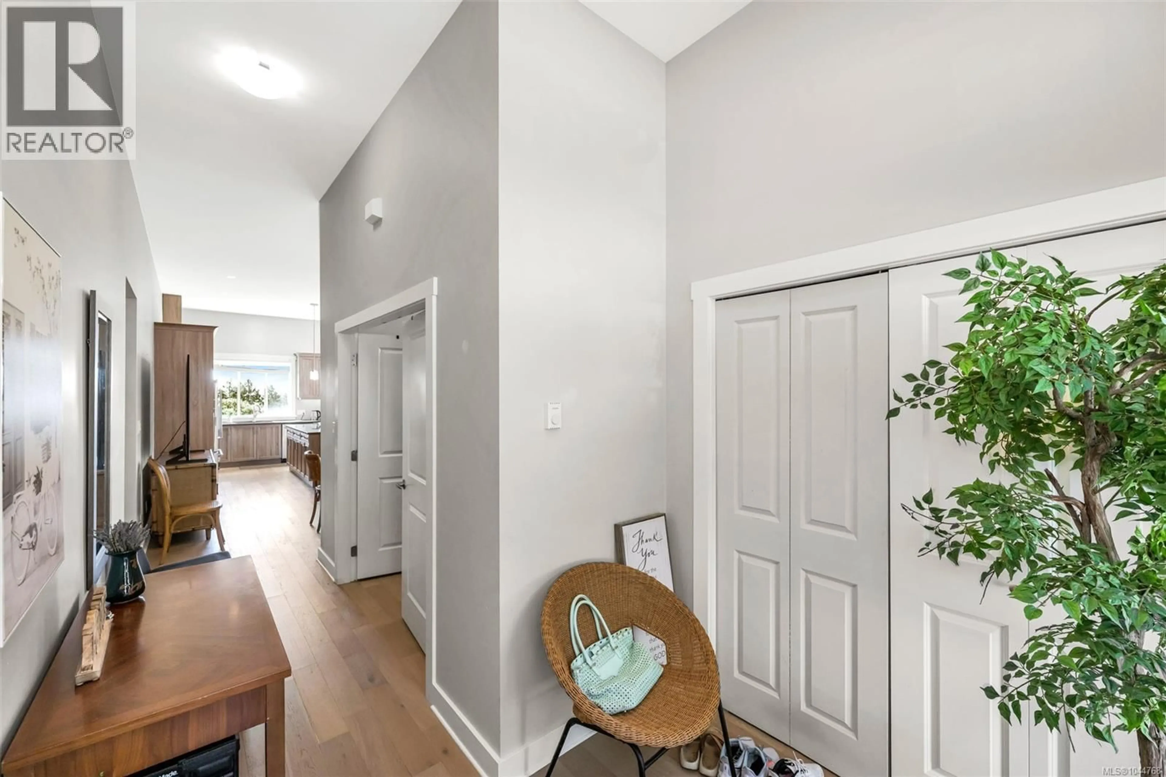 Indoor entryway for 2423 ECHO VALLEY DRIVE, Langford British Columbia V9B0S1