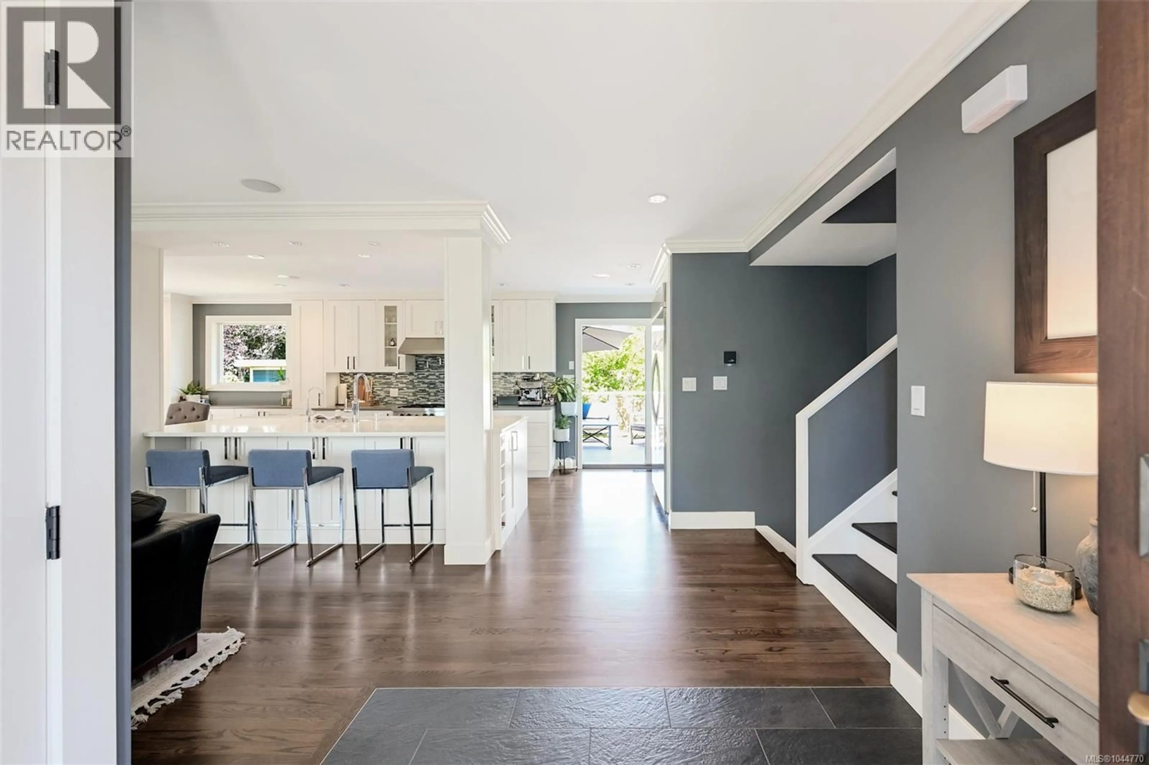Open concept kitchen, unknown for 1762 MIDGARD AVENUE, Saanich British Columbia V8P2Y7