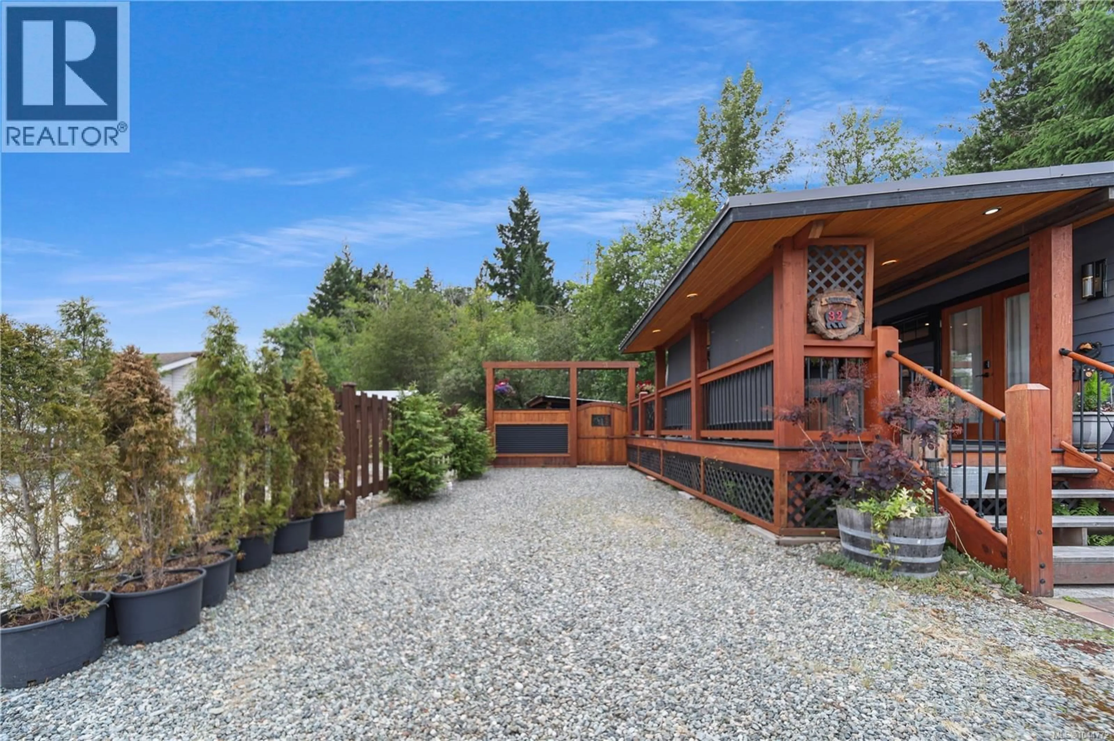 Patio, water/lake/river/ocean view for 32 - 10750 CENTRAL LAKE ROAD, Port Alberni British Columbia V9Y8Z2