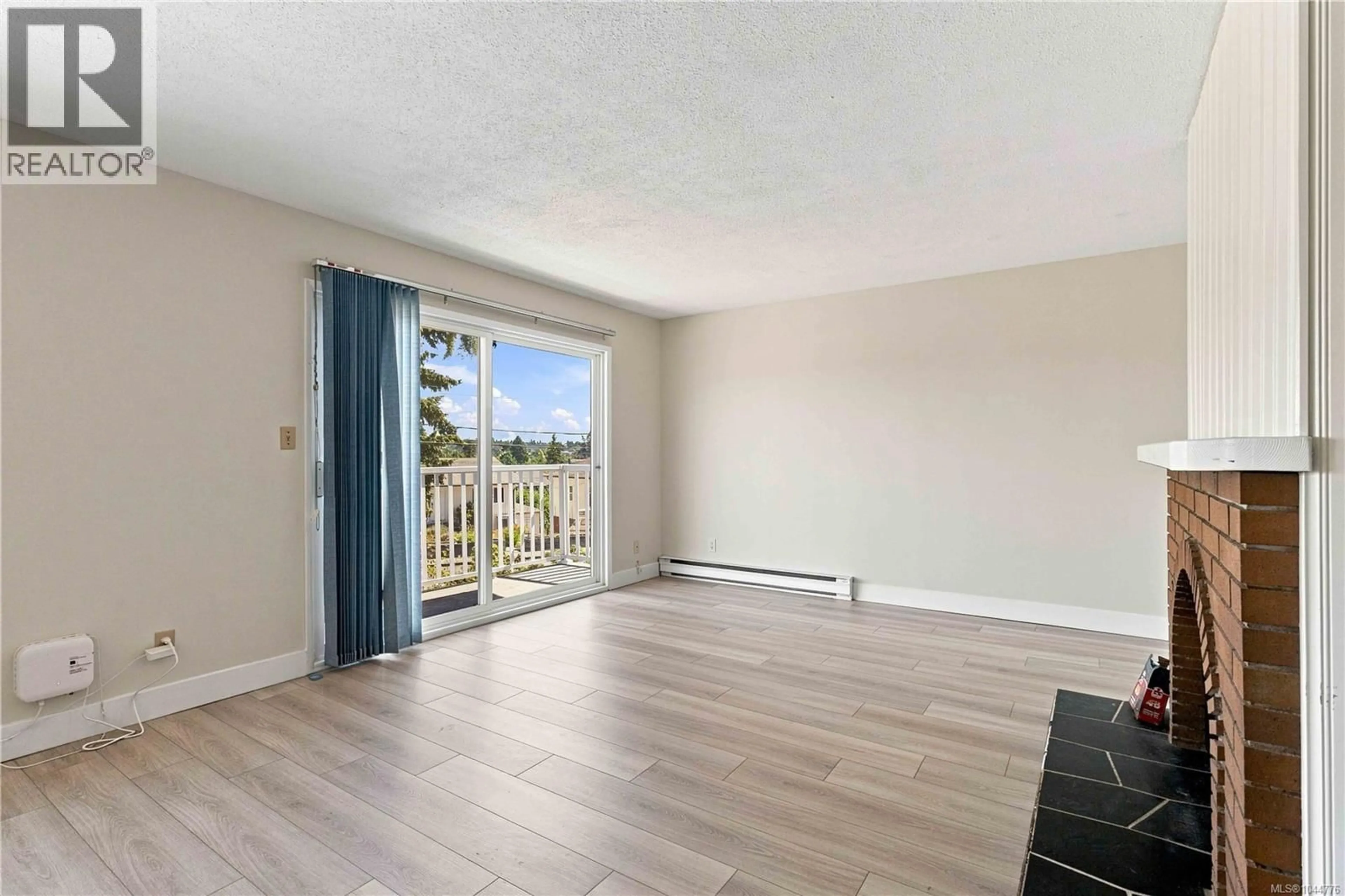 A pic of a room for 2940 CEDAR HILL ROAD, Victoria British Columbia V8T3H9