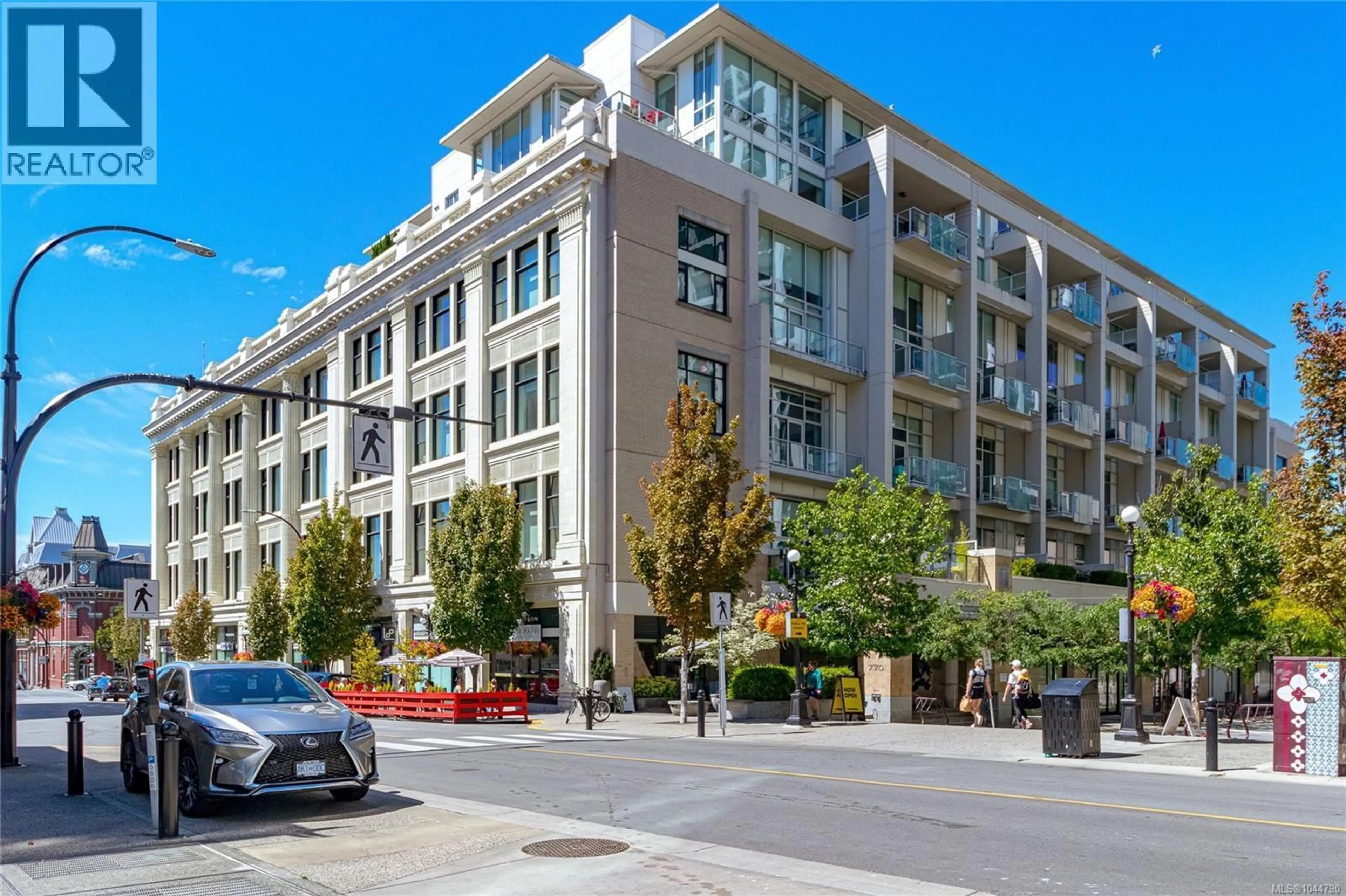 Patio, street for 339 - 770 FISGARD STREET, Victoria British Columbia V8W0B8