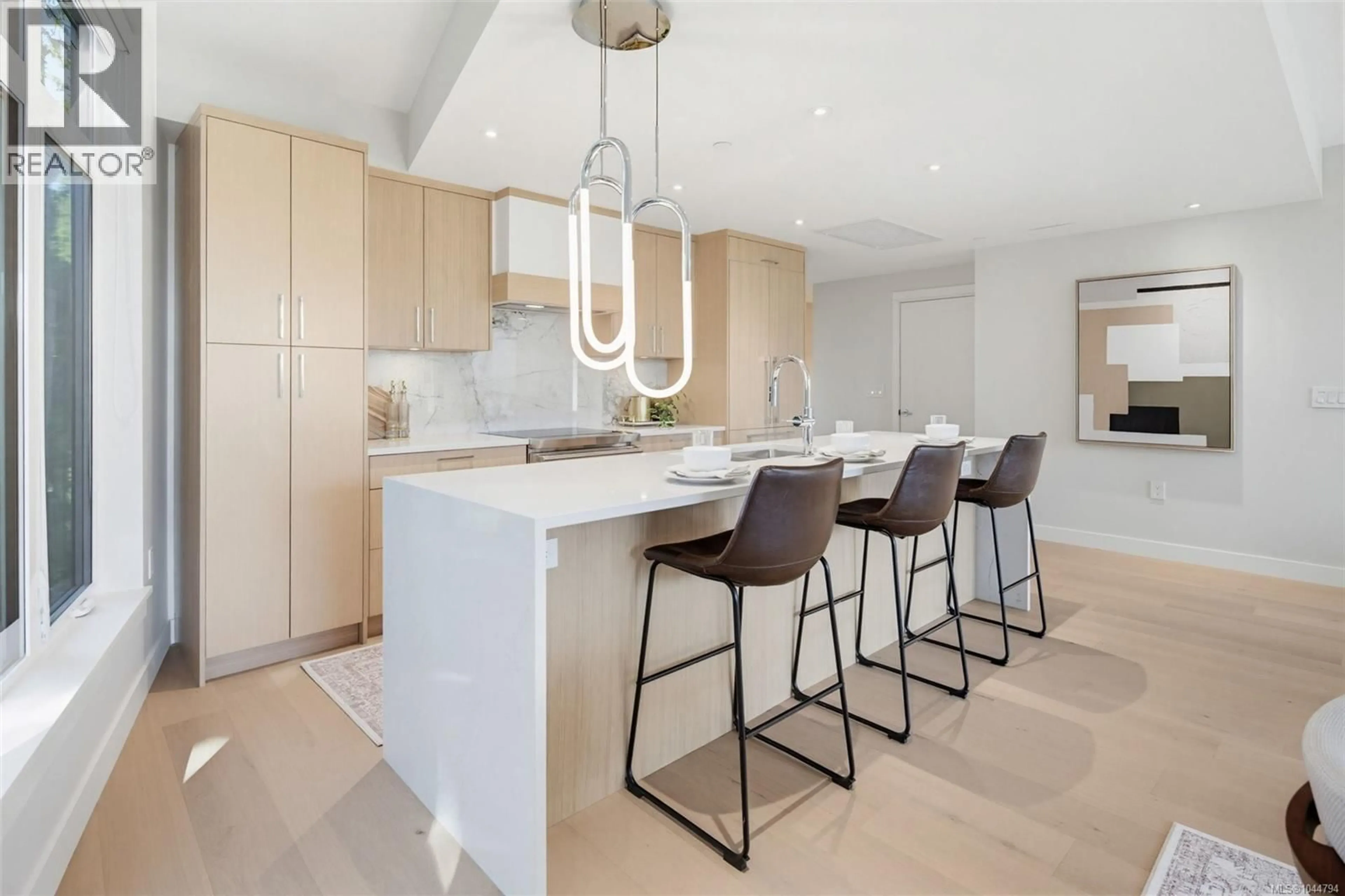 Contemporary kitchen, ceramic/tile floor for 202 - 5229 CORDOVA BAY ROAD, Saanich British Columbia V8Y2L1