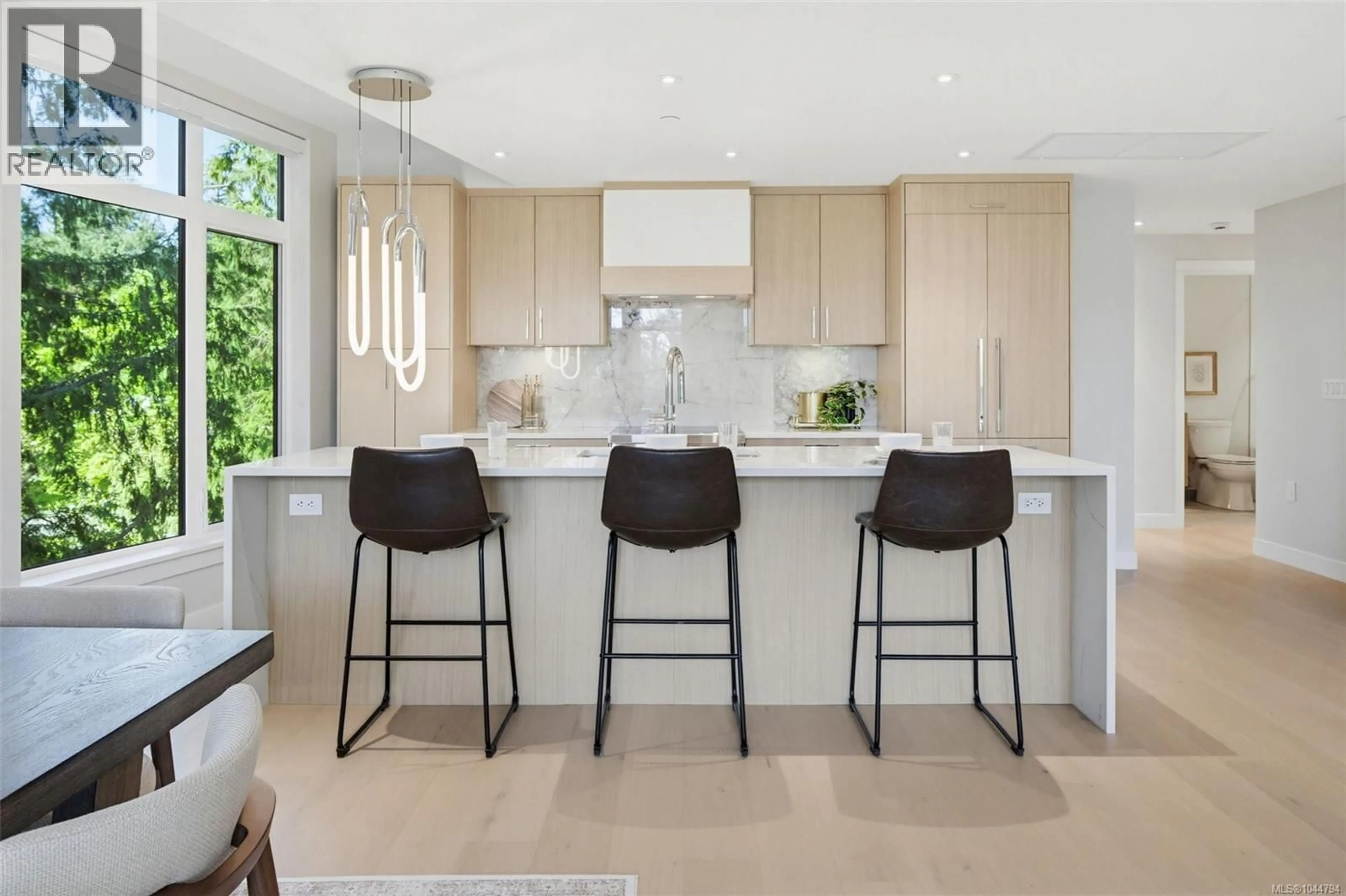 Contemporary kitchen, ceramic/tile floor for 202 - 5229 CORDOVA BAY ROAD, Saanich British Columbia V8Y2L1
