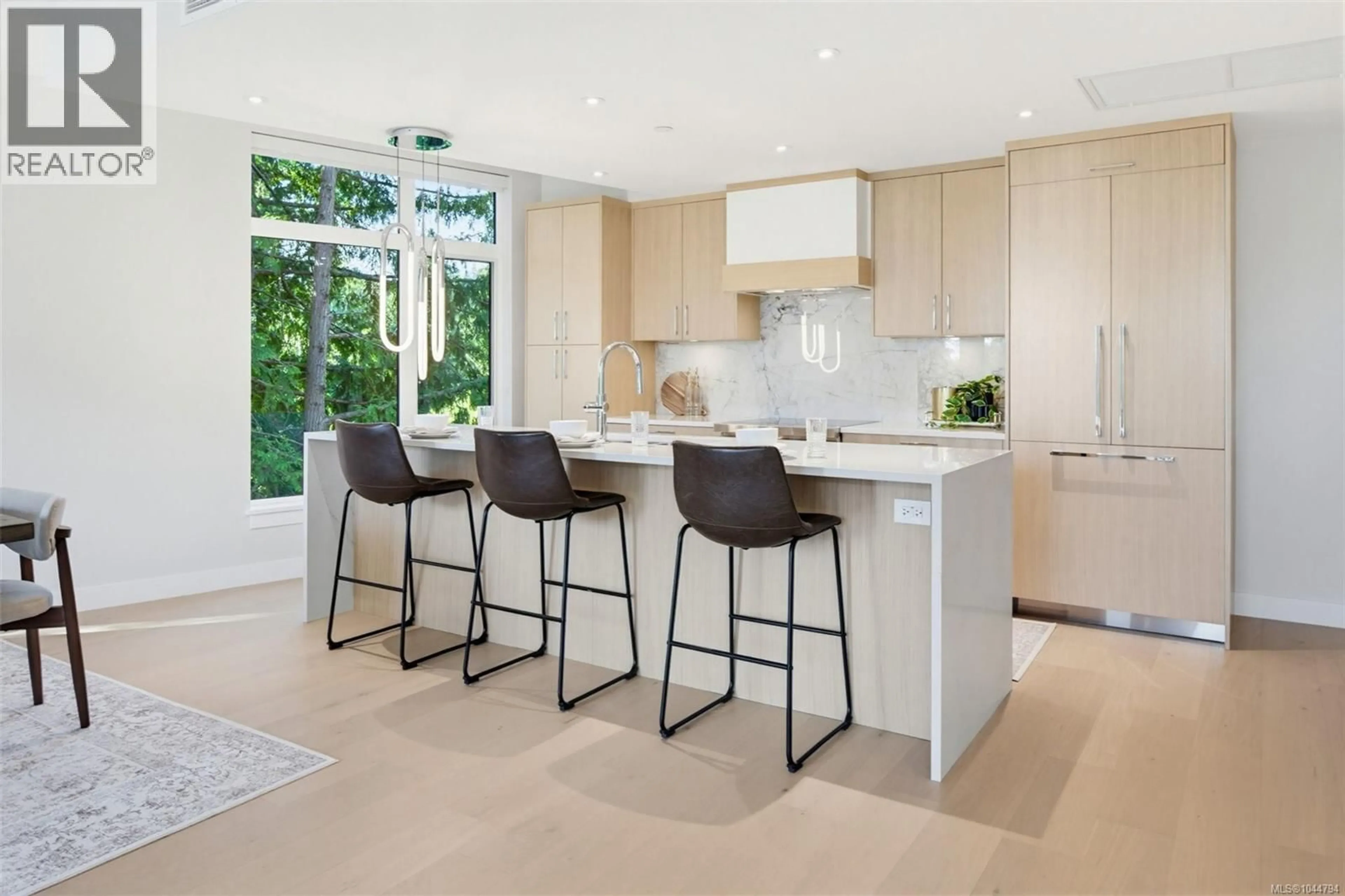 Contemporary kitchen, ceramic/tile floor for 202 - 5229 CORDOVA BAY ROAD, Saanich British Columbia V8Y2L1