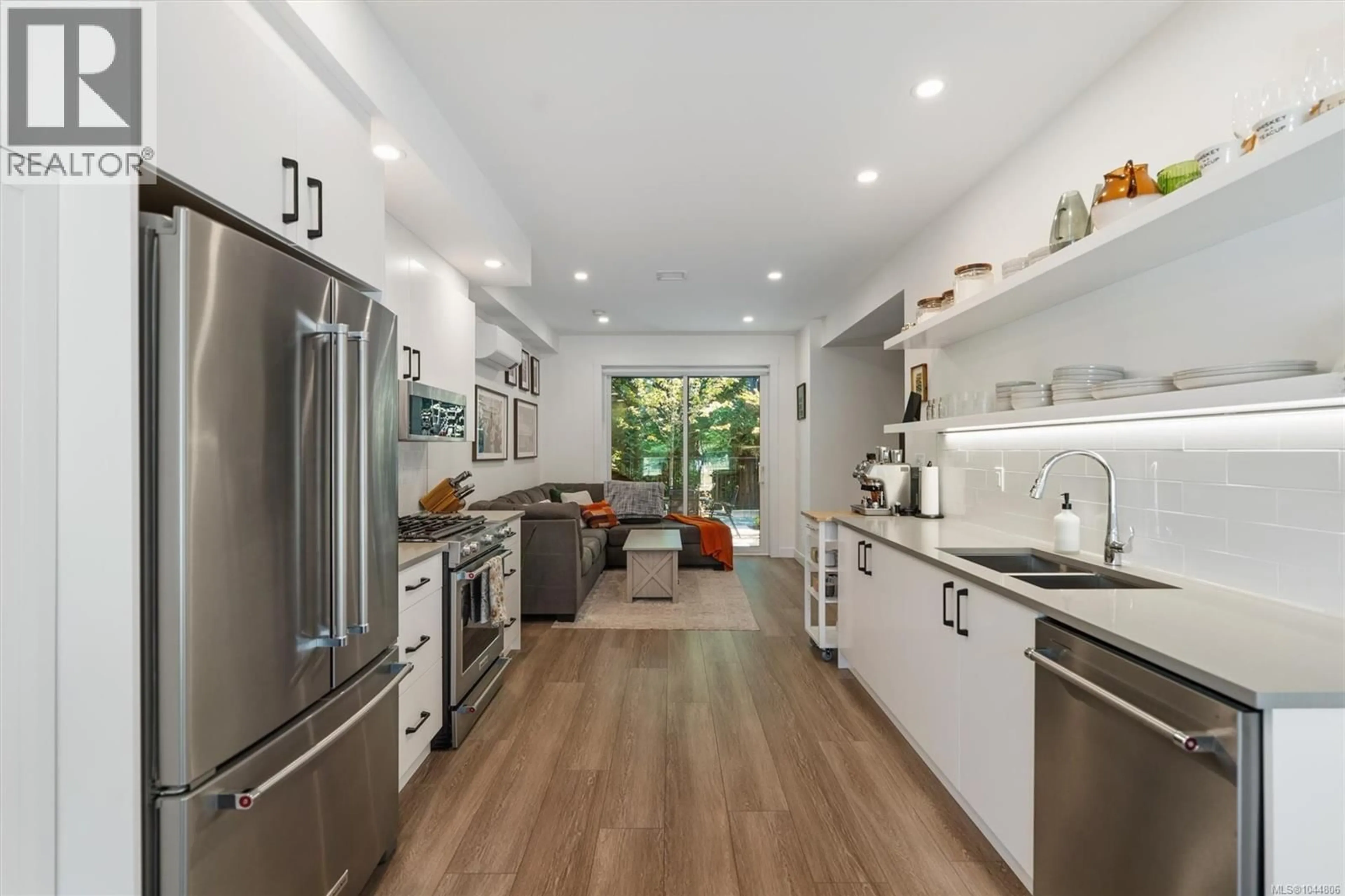 Open concept kitchen, unknown for 2839 CASTER PLACE, Langford British Columbia V9B7B8