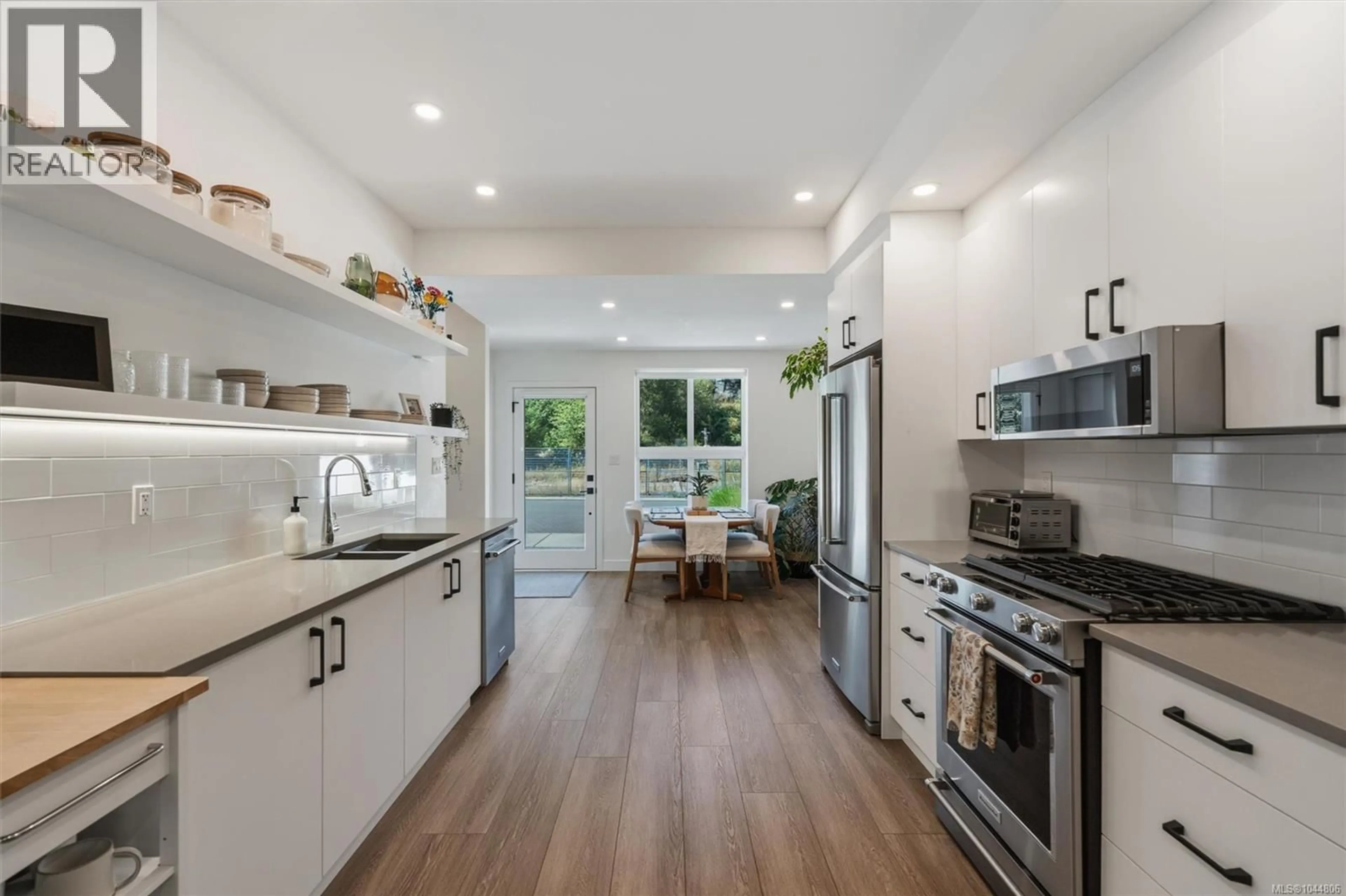 Open concept kitchen, ceramic/tile floor for 2839 CASTER PLACE, Langford British Columbia V9B7B8