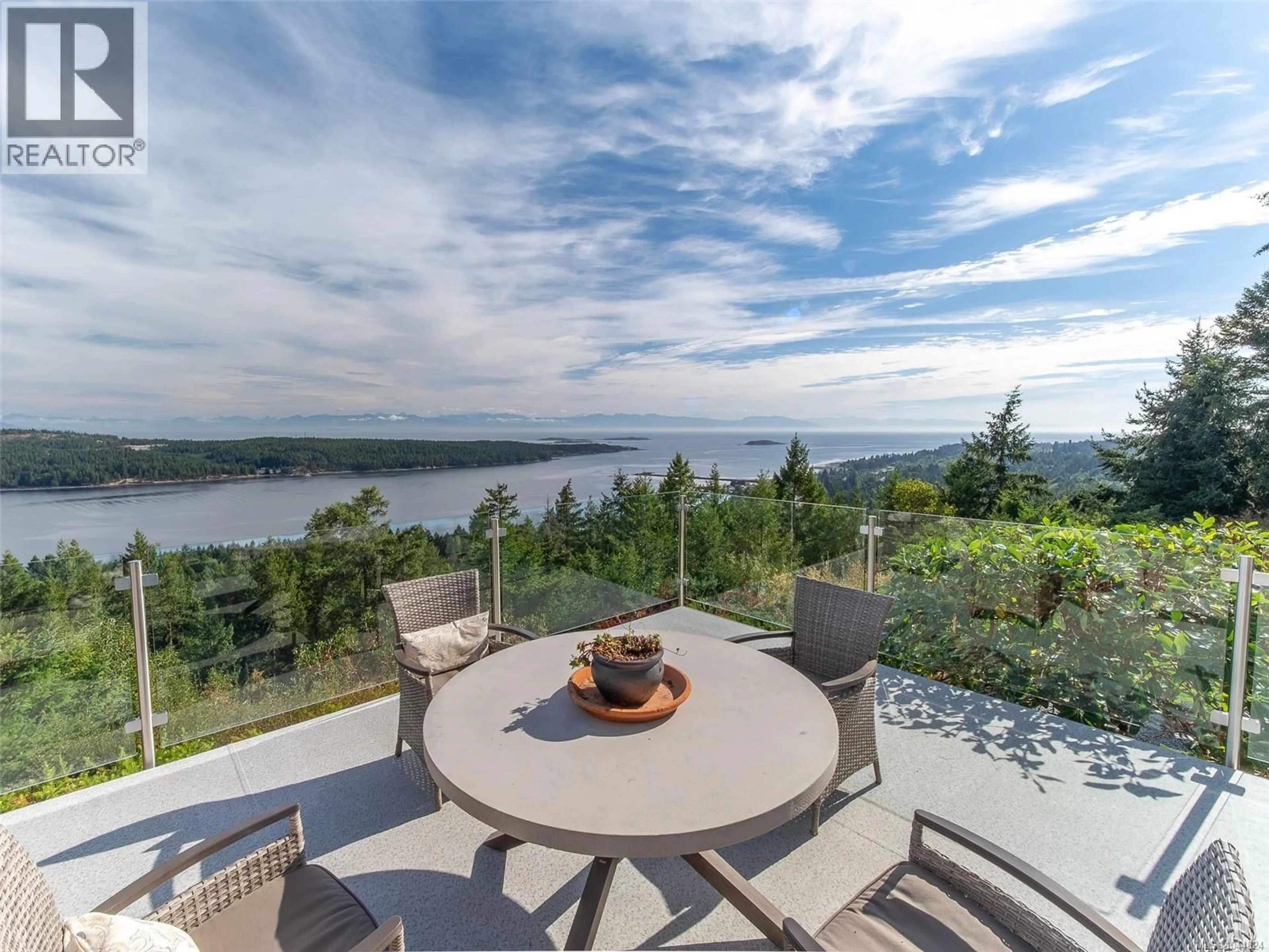 Patio, water/lake/river/ocean view for 8485 LISA LANE, Lantzville British Columbia V0R2H0